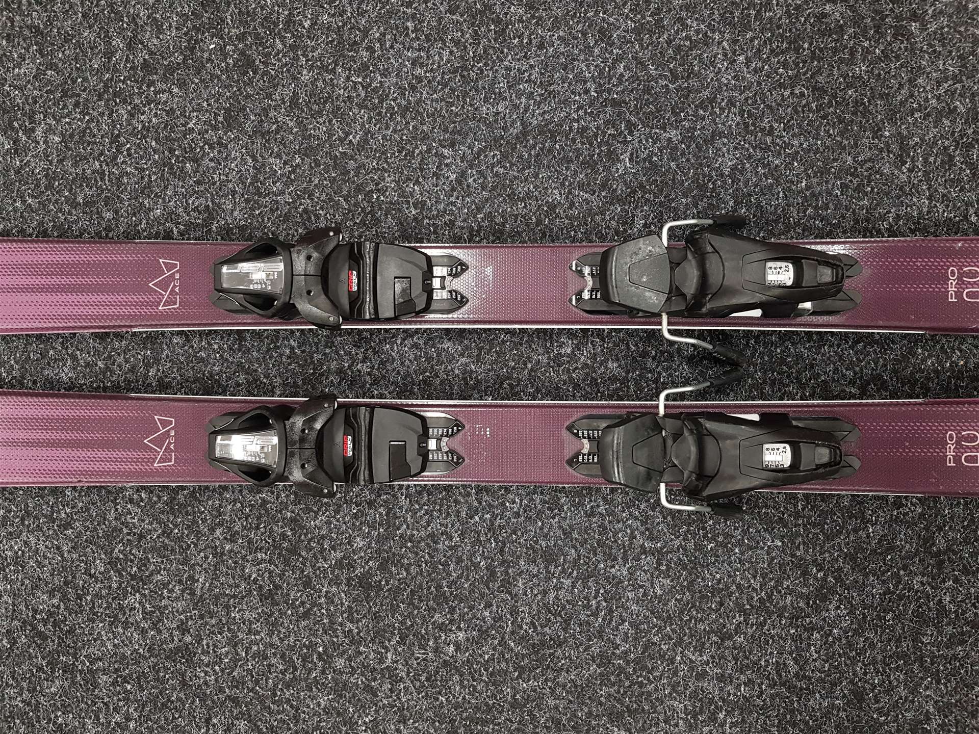 Skis ELAN Ace Speed Magic Pro d'occasion + fixations Elan EL 9