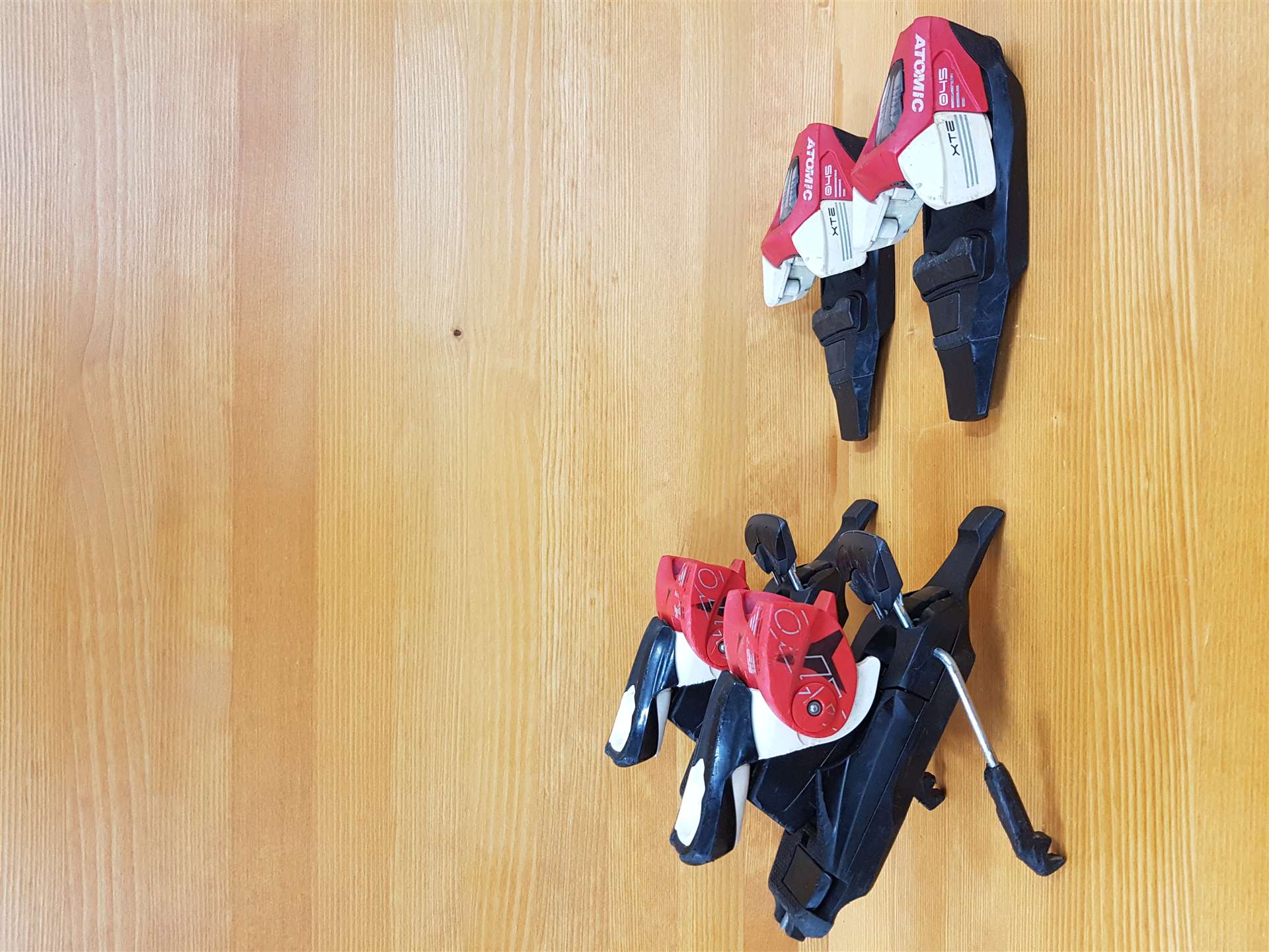 Attacco Atomic XTE 45 usato (4.5 DIN)