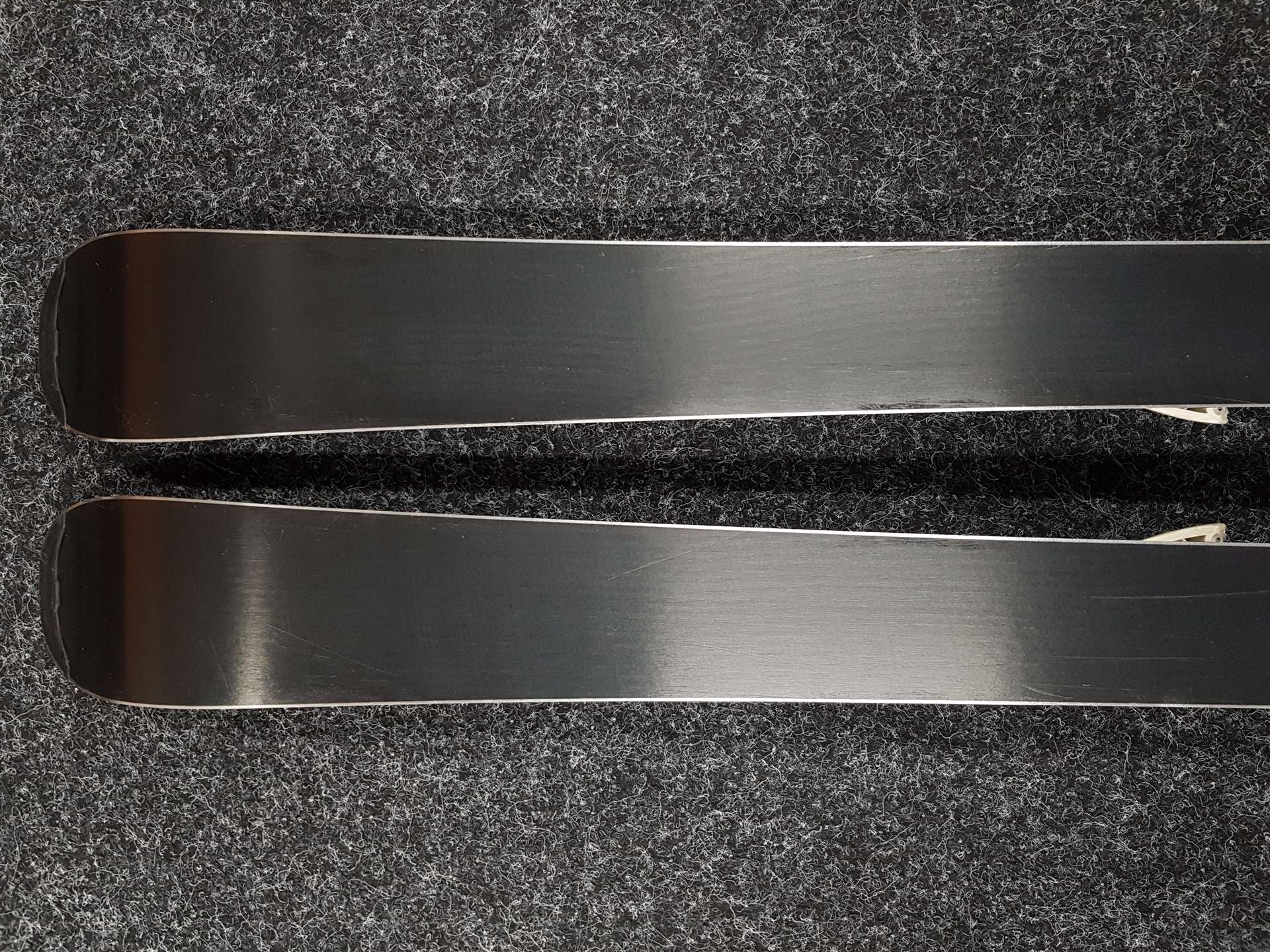 Esquís infantiles usados SALOMON X Race JR + fijaciones Salomon 7