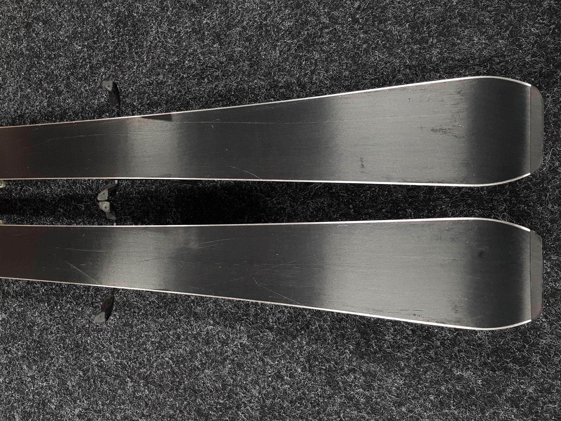 Esquís infantiles usados SALOMON X Race JR + fijaciones Salomon 7