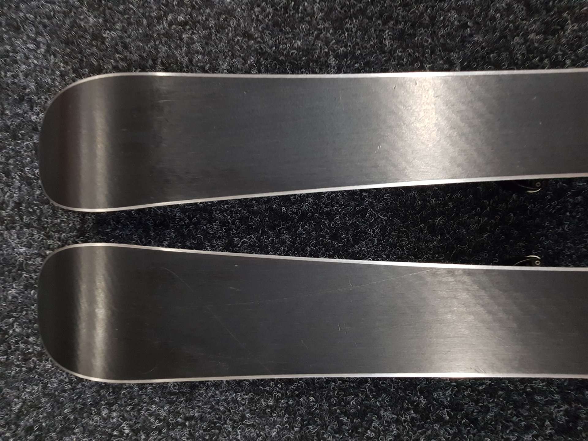 Rabljene dječje skije HEAD Supershape Team + vezovi Tyrolia JRS 4.5 CA