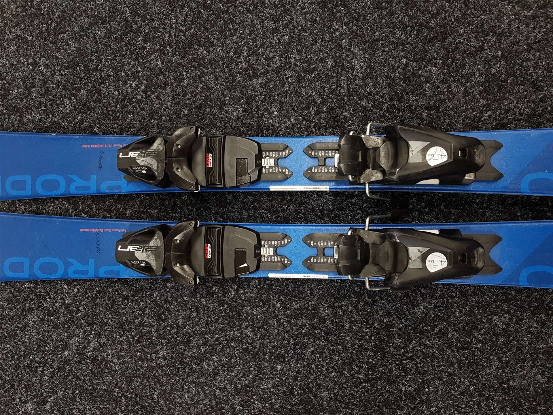 Rabljene dječje skije ELAN Prodigy + vezovi Elan 4.5 AC