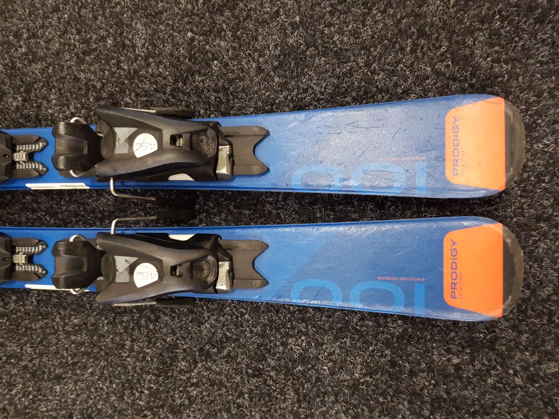 Rabljene dječje skije ELAN Prodigy + vezovi Elan 4.5 AC