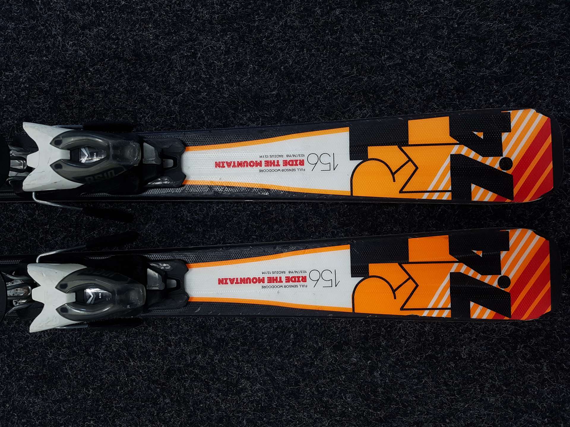 Skis d'occasion VOLKL RTM 7.4 + fixations Fischer RS10