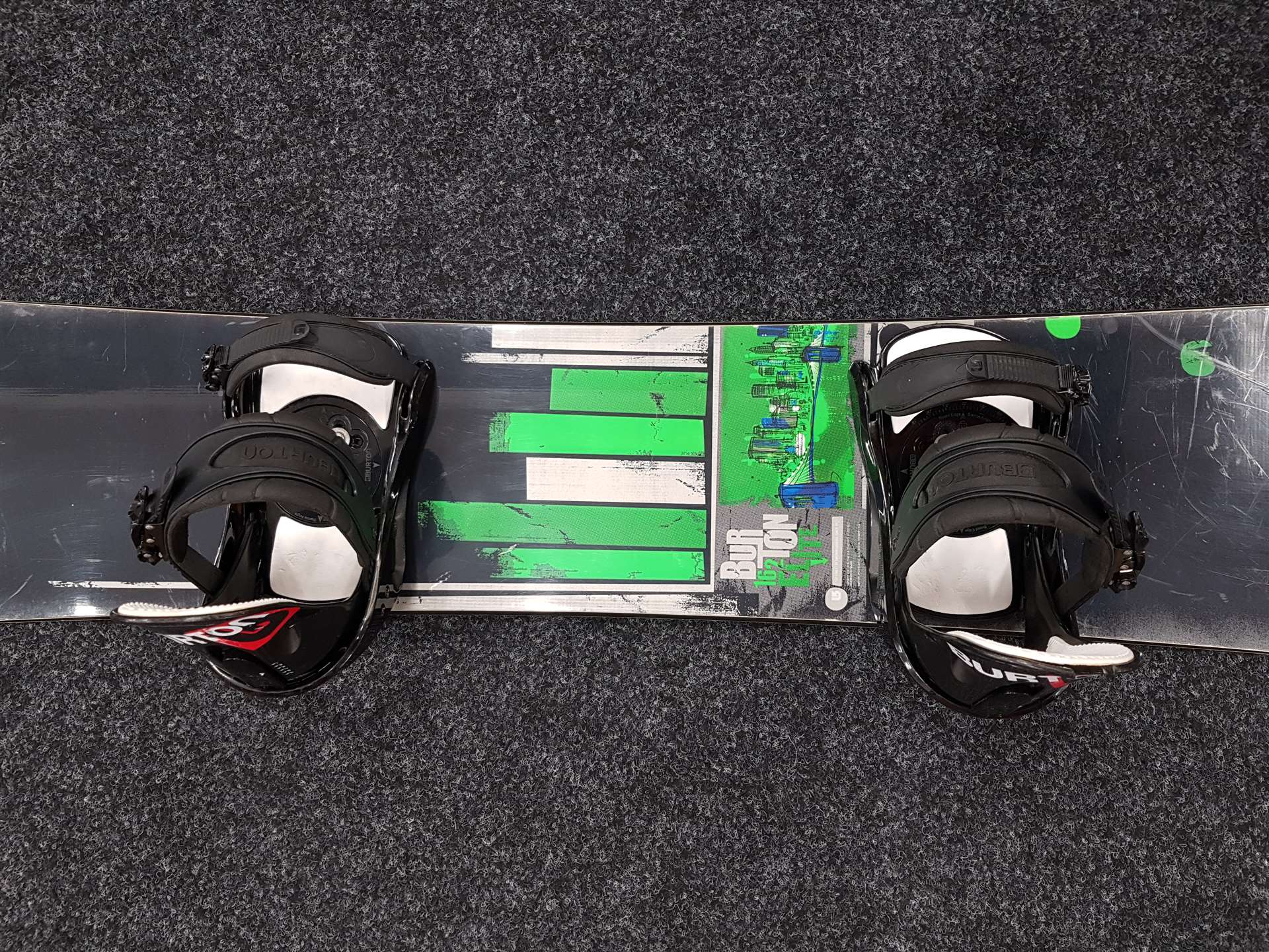 Použitý snowboard BURTON Elite + vázání Burton velikost L