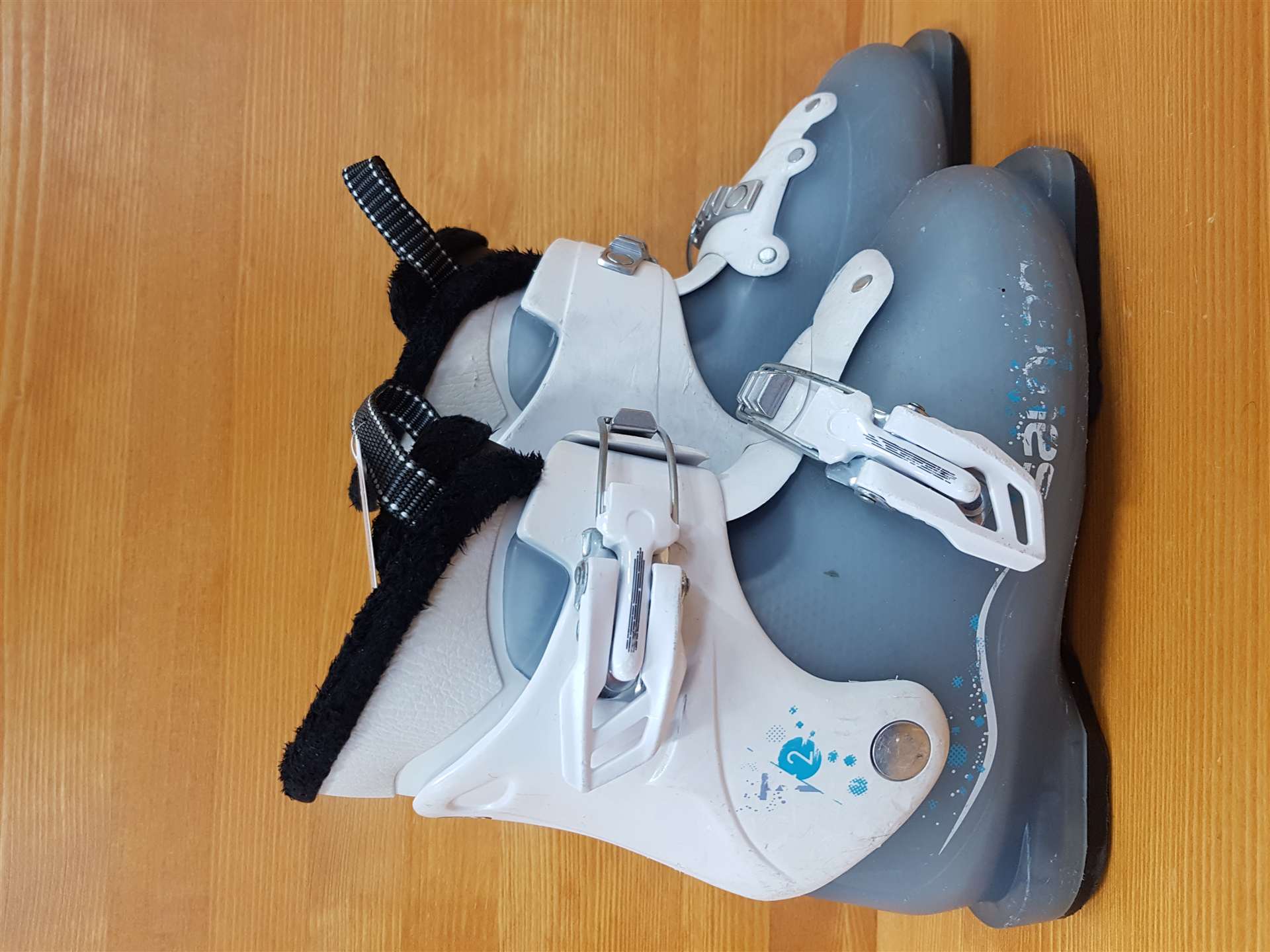 Chaussures de ski SALOMON T3 d'occasion