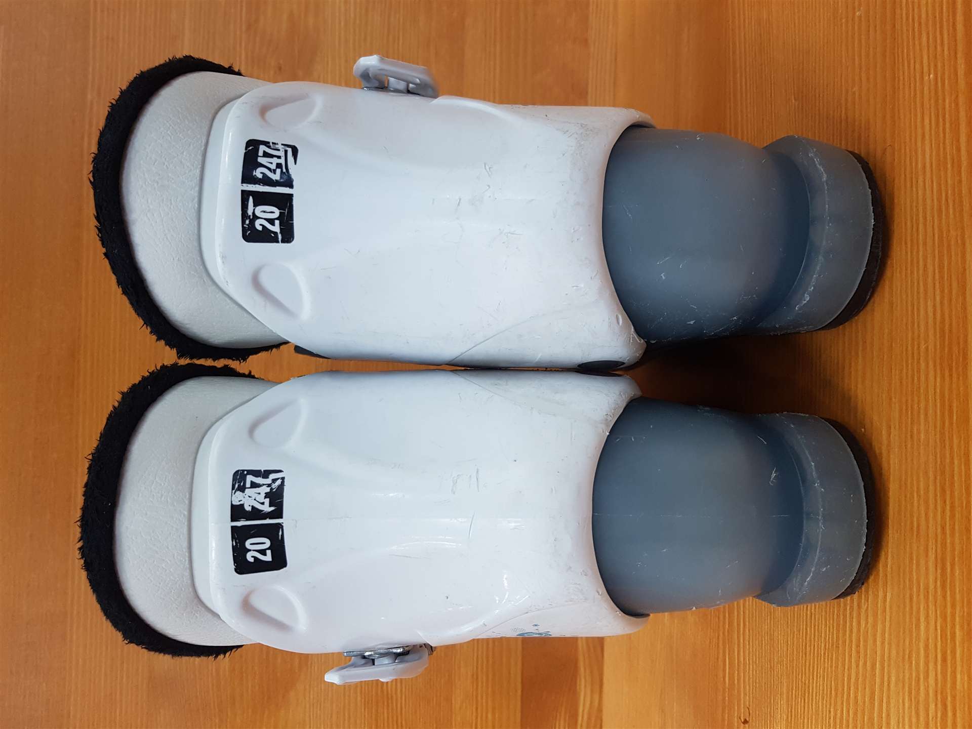 Chaussures de ski SALOMON T3 d'occasion