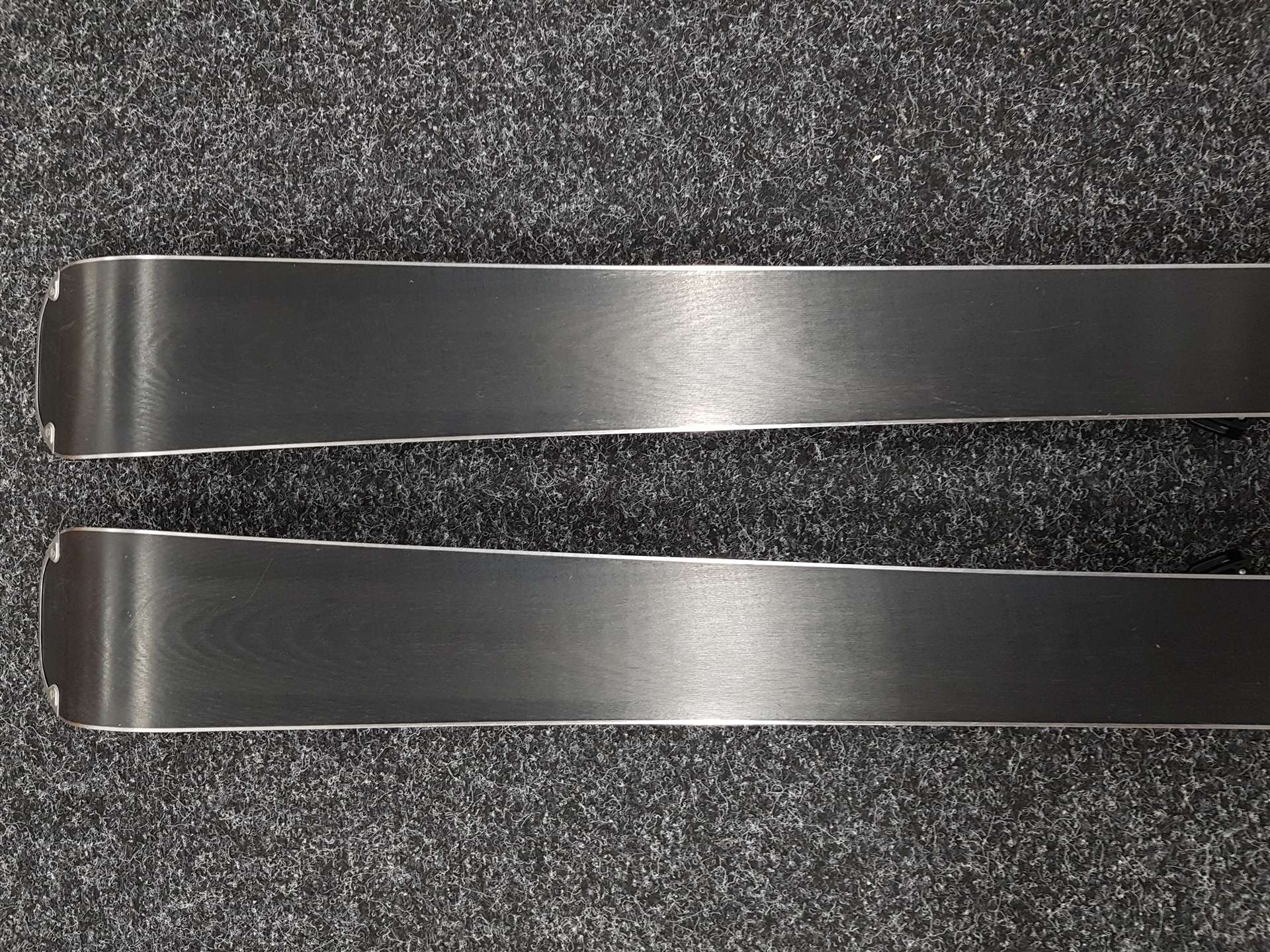 Skis ELAN Ace Pro d'occasion + fixations Elan EL 10