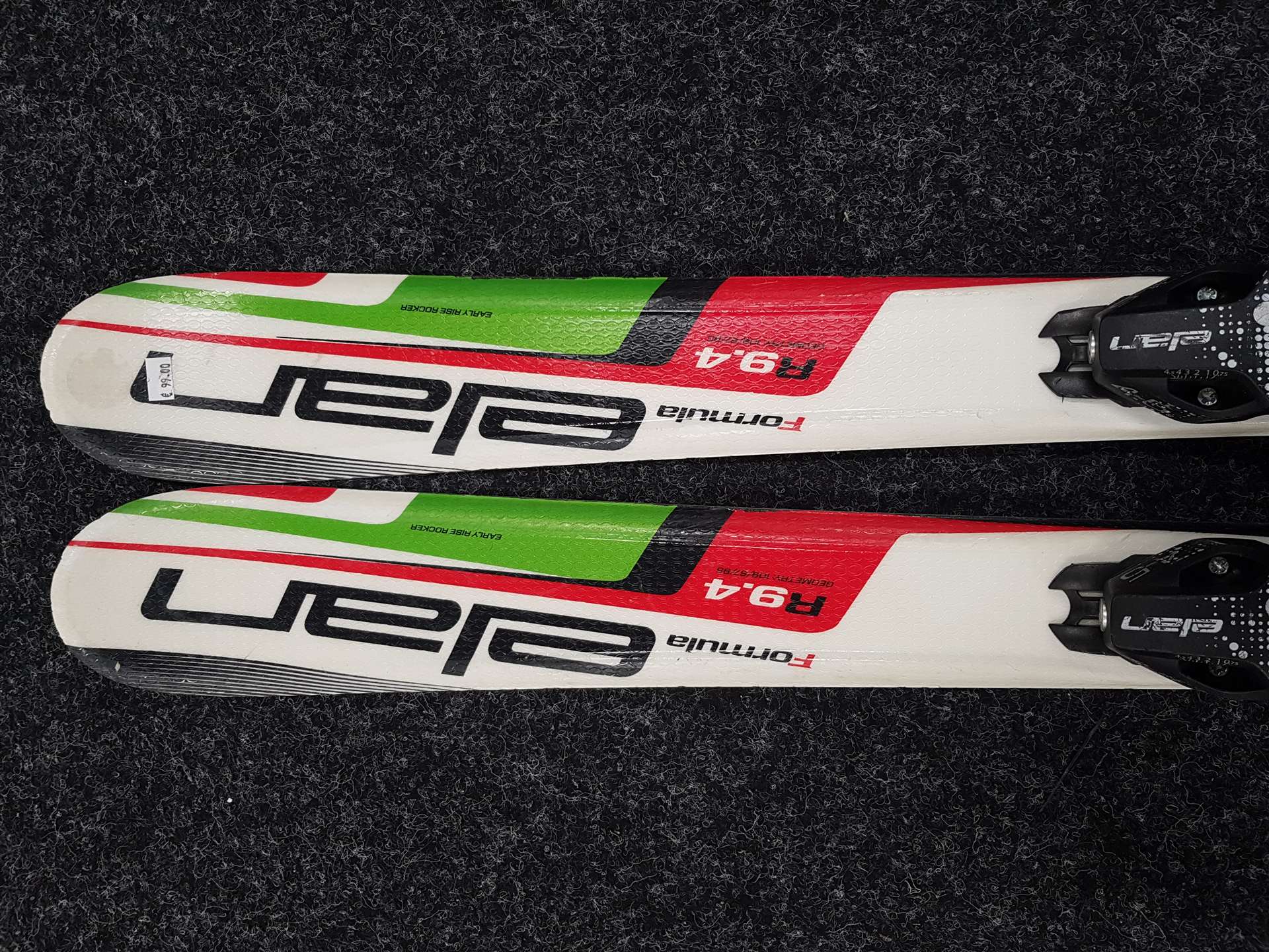 Použité detské lyže ELAN Formula + viazanie Elan 4,5