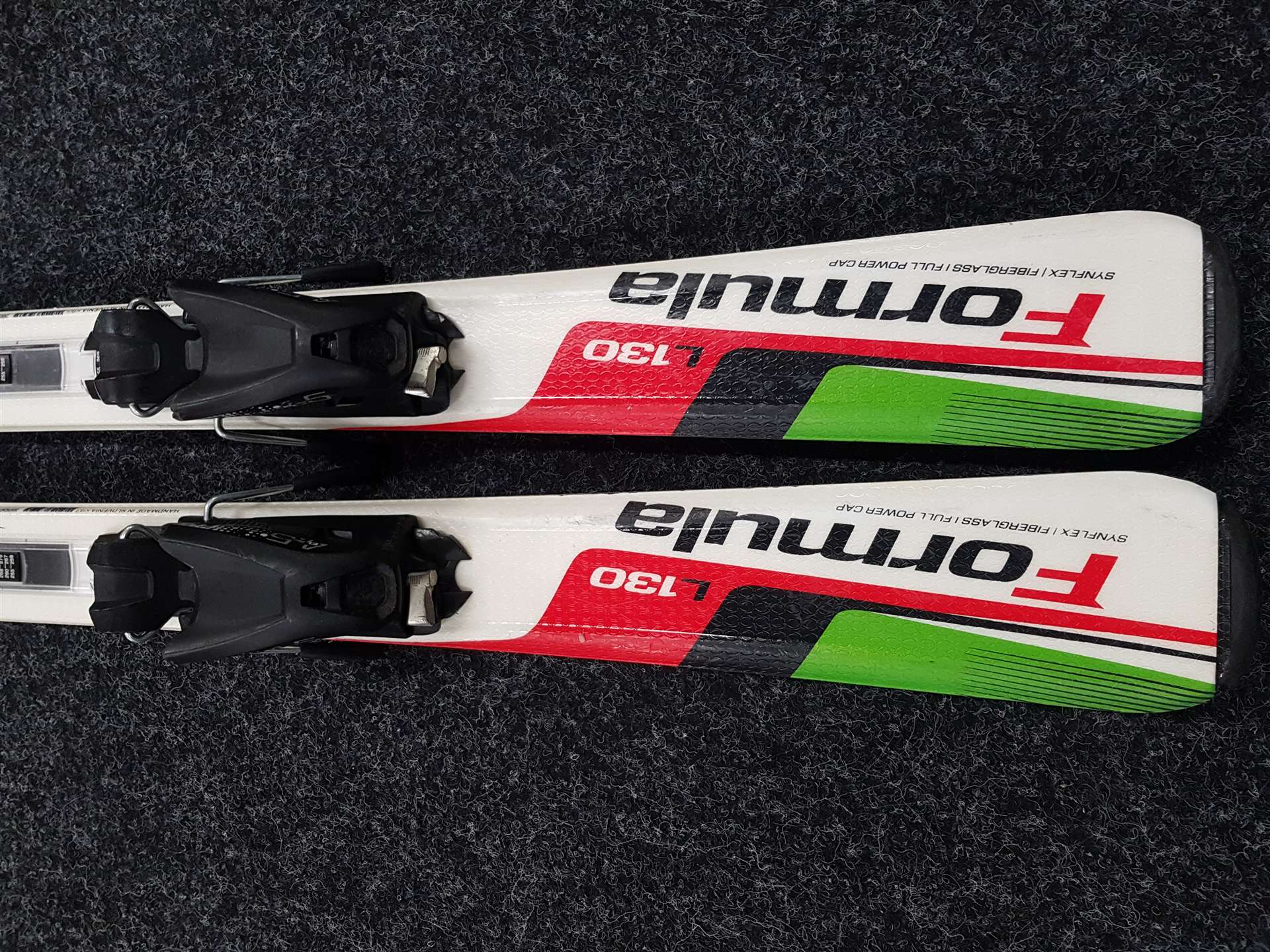 Použité detské lyže ELAN Formula + viazanie Elan 4,5