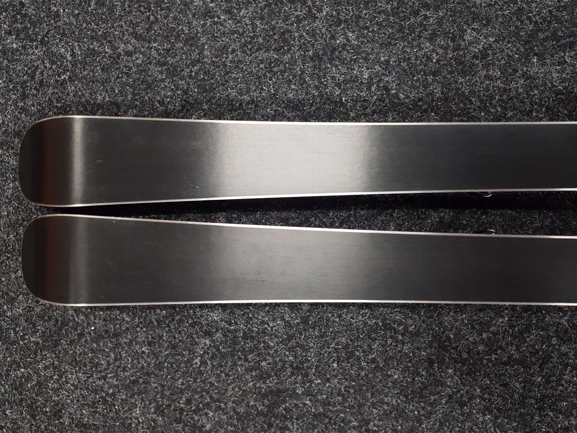 Použité detské lyže ELAN Formula + viazanie Elan 4,5