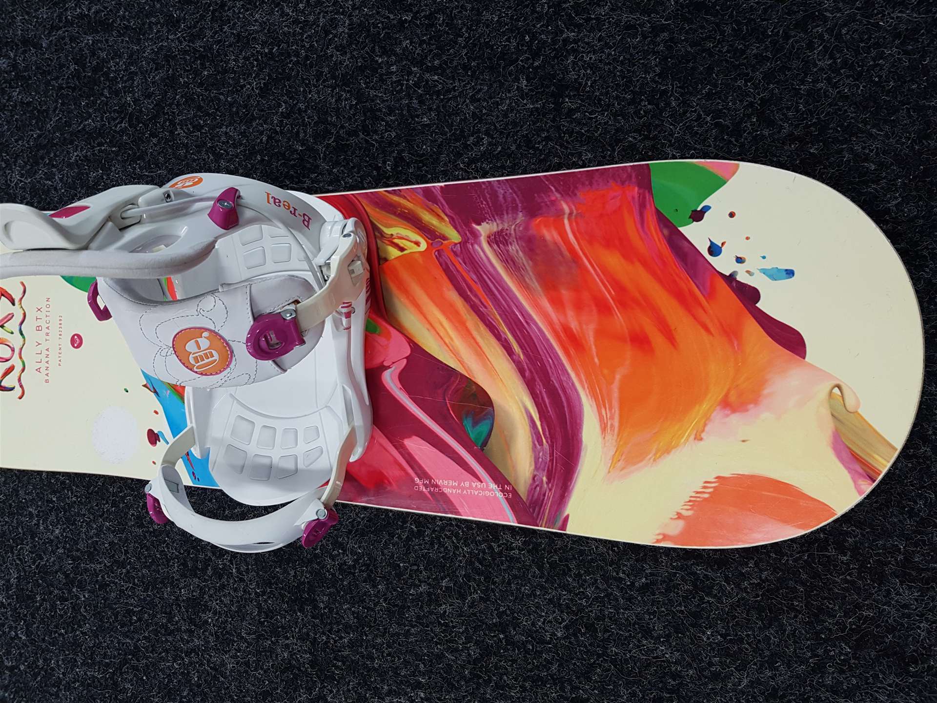 Snowboard ROXY Ally Btx Banana Traction d'occasion + fixations B-Real Fastec taille S