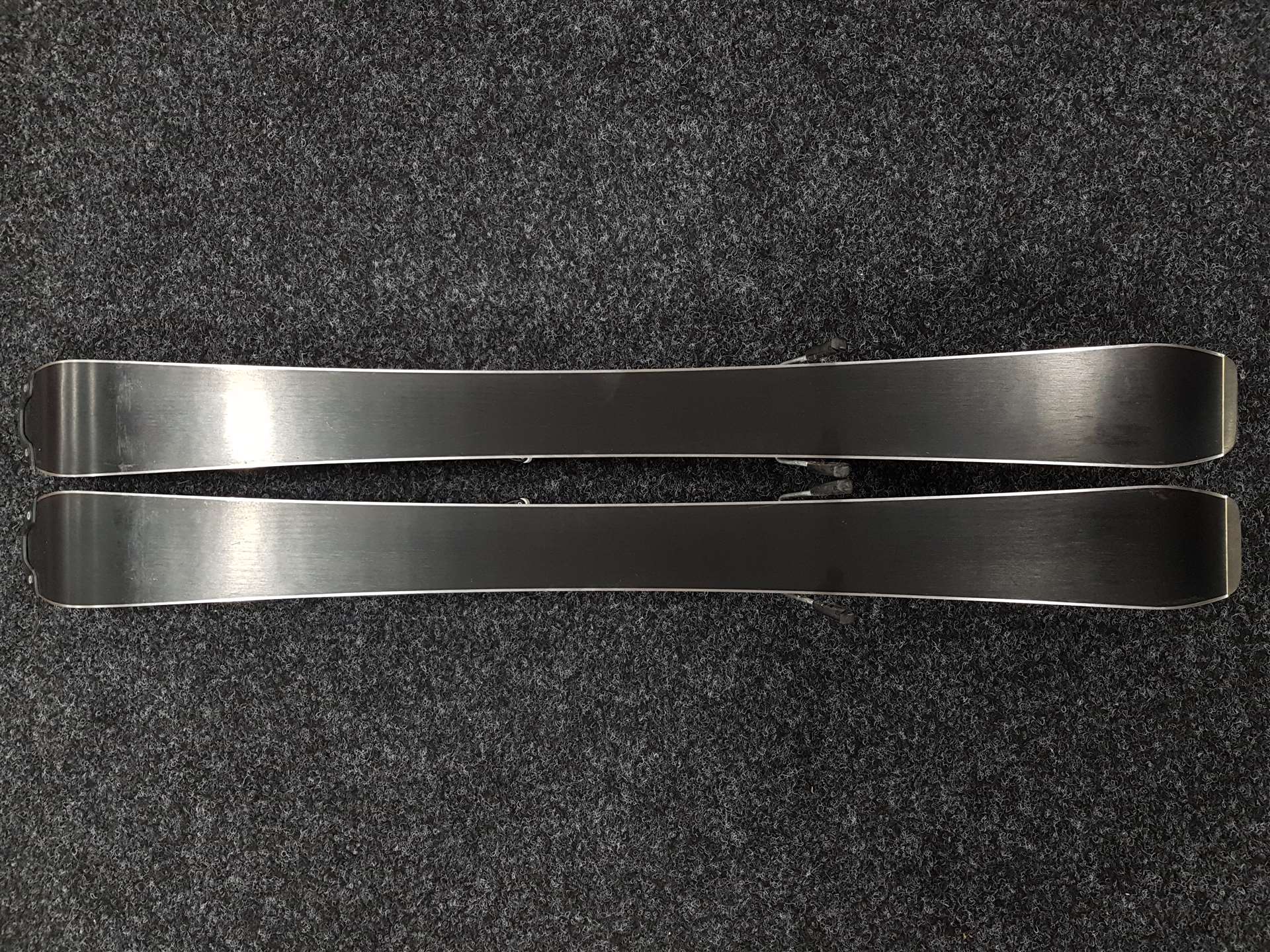 Skis de course FISCHER d'occasion + fixations Fischer 4.5
