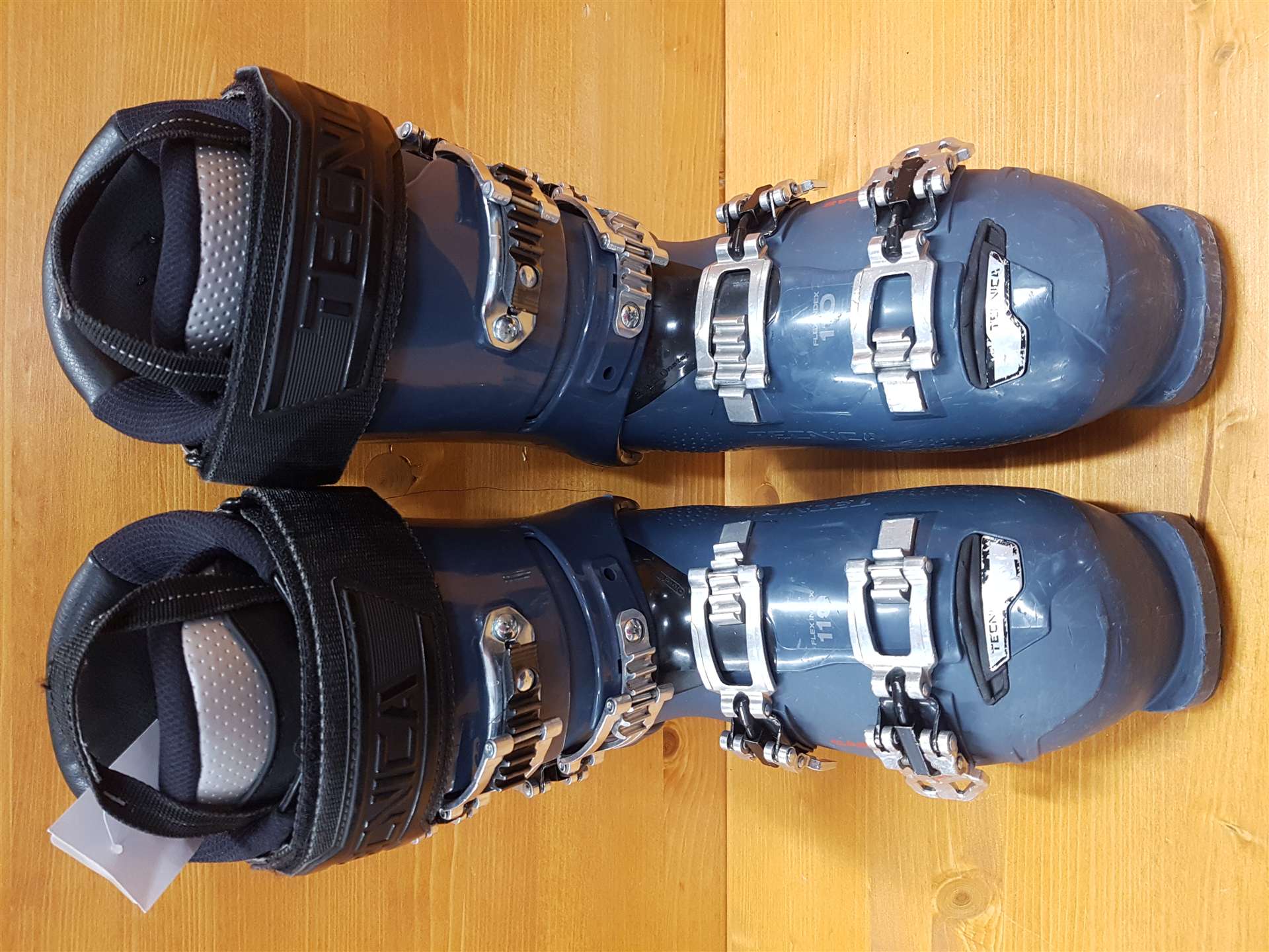 Použité lyžiarky TECNICA Sport Machine 110