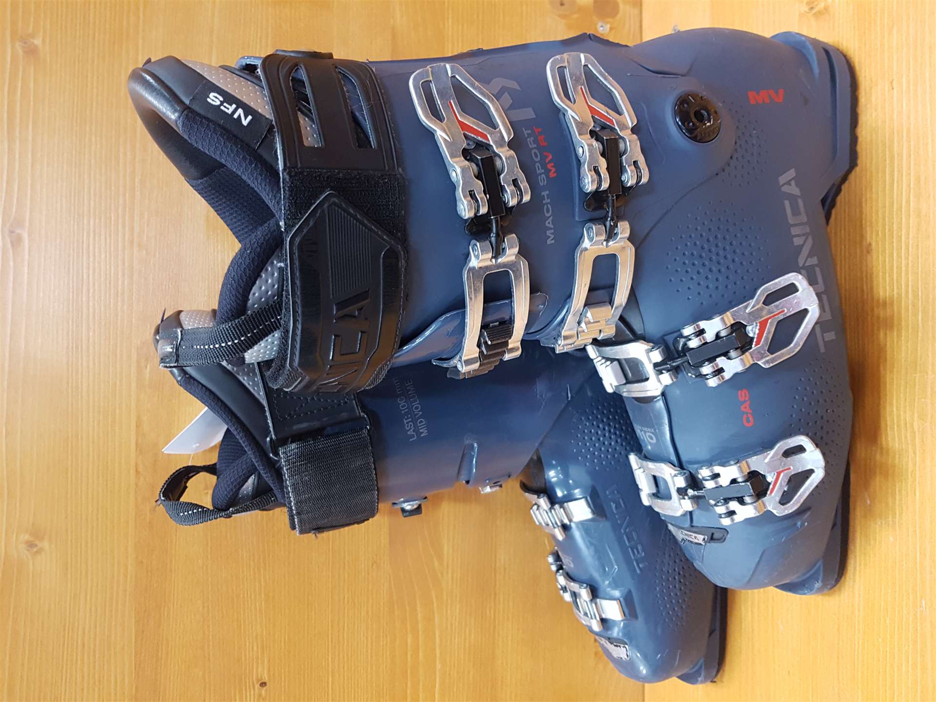 Použité lyžiarky TECNICA Sport Machine 110