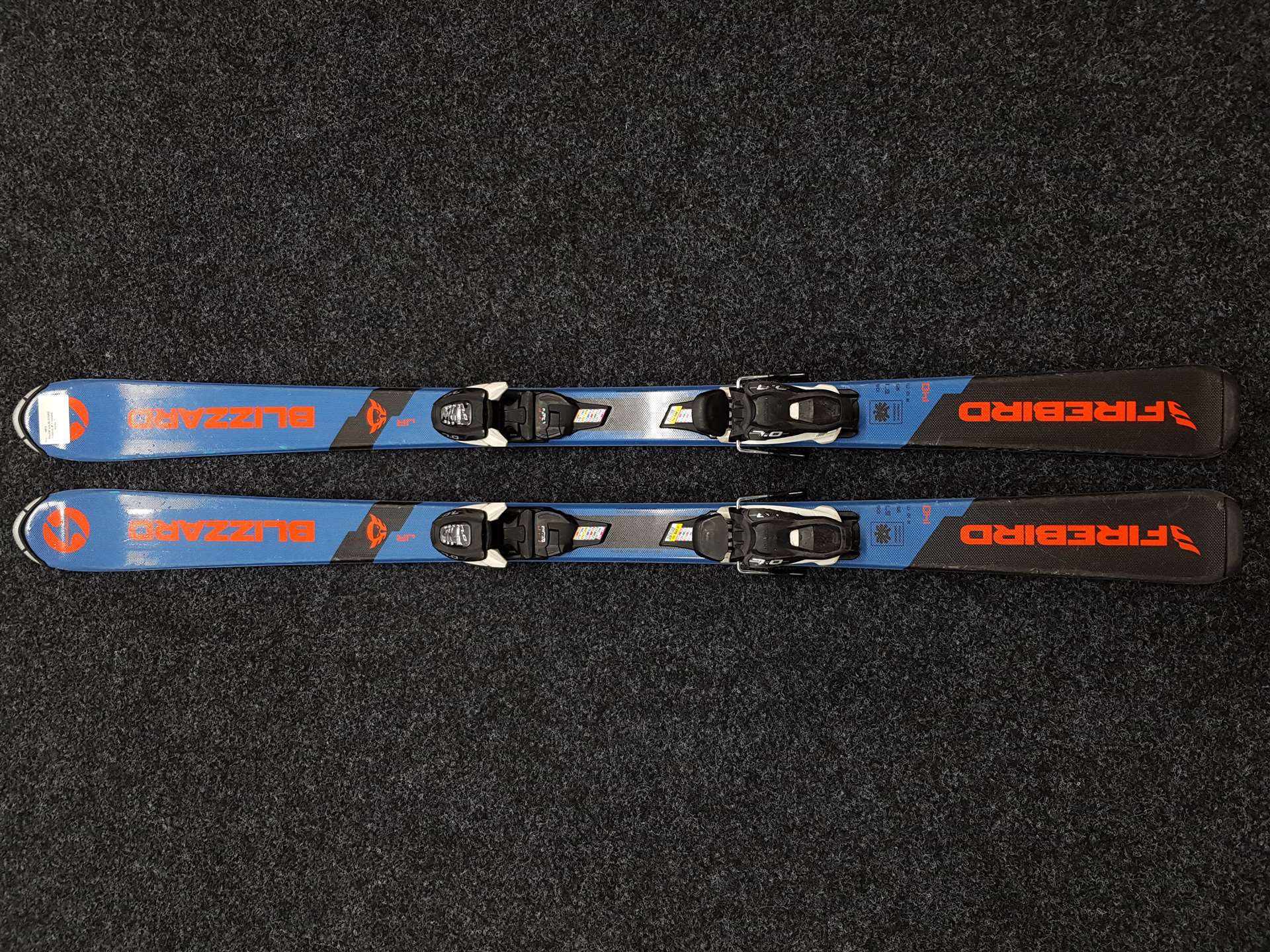 Použité lyže BLIZZARD Firebird JR + vázání Marker 7