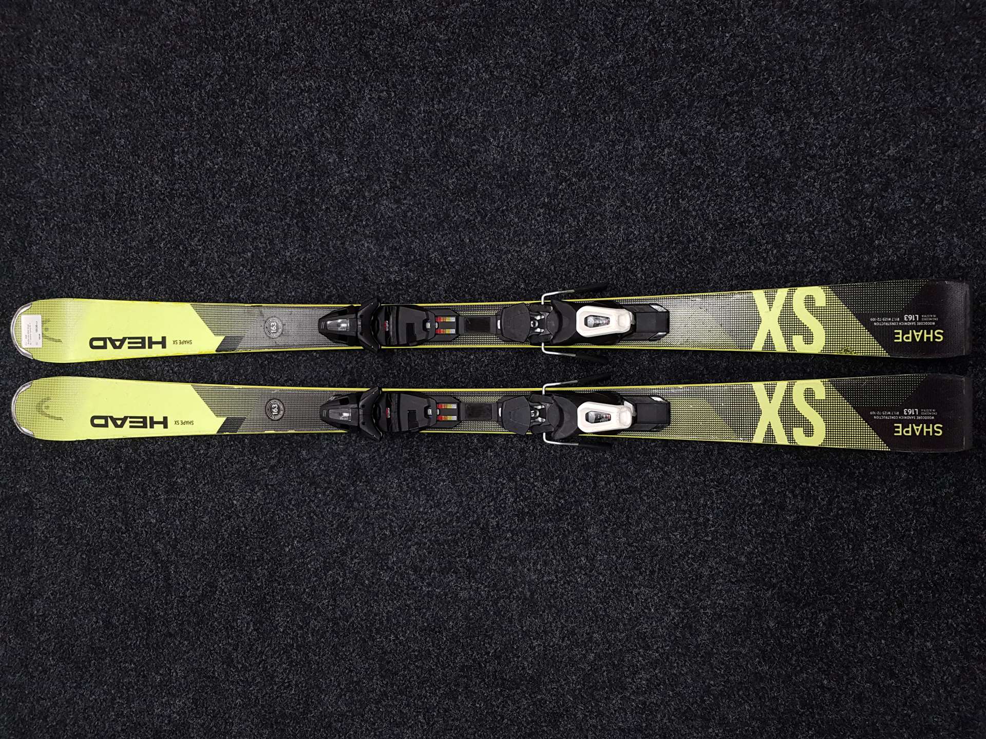 Použité lyže HEAD Shape SX + vázání Tyrolia PR 11