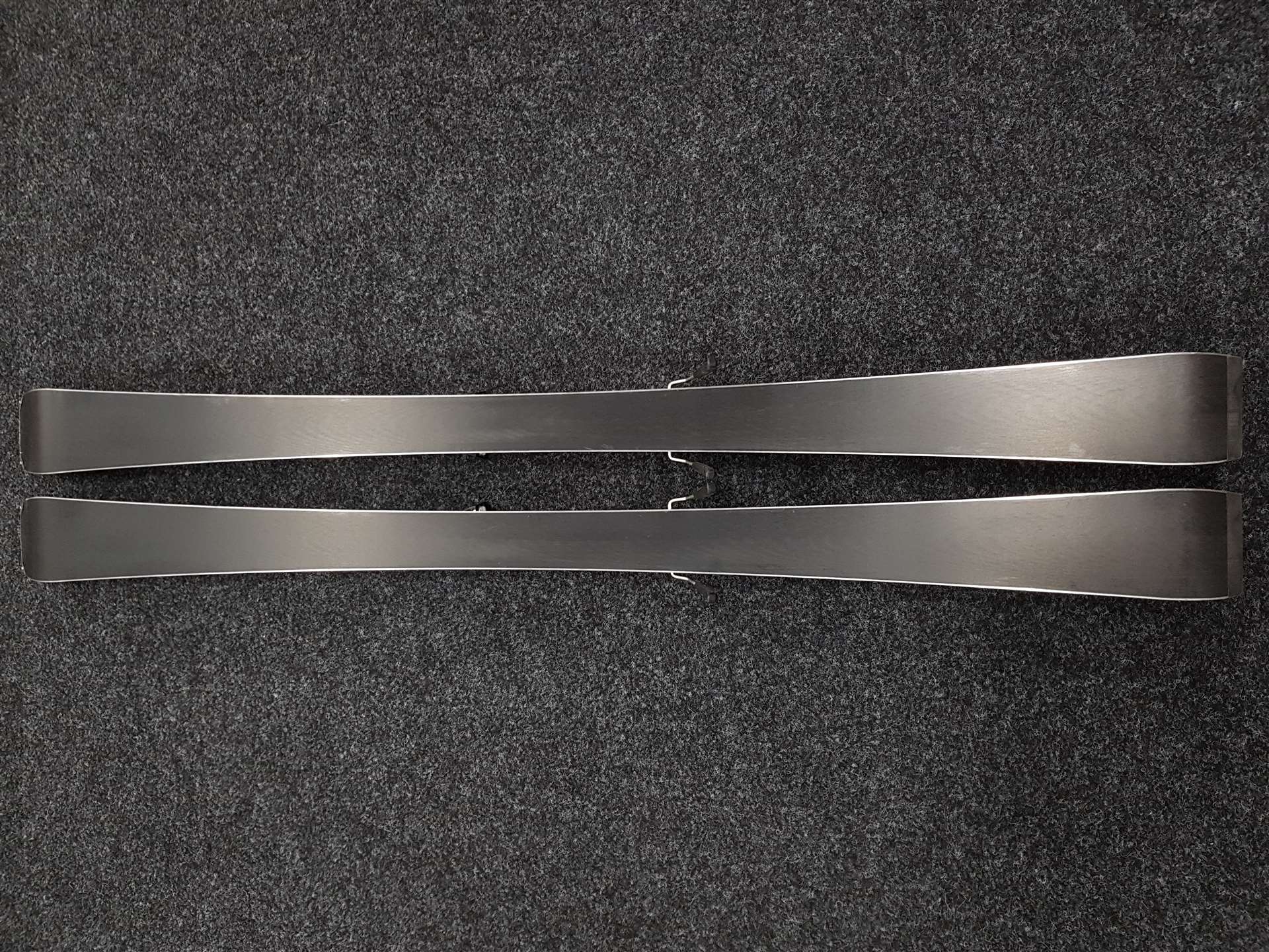 Použité lyže HEAD Shape SX + vázání Tyrolia PR 11