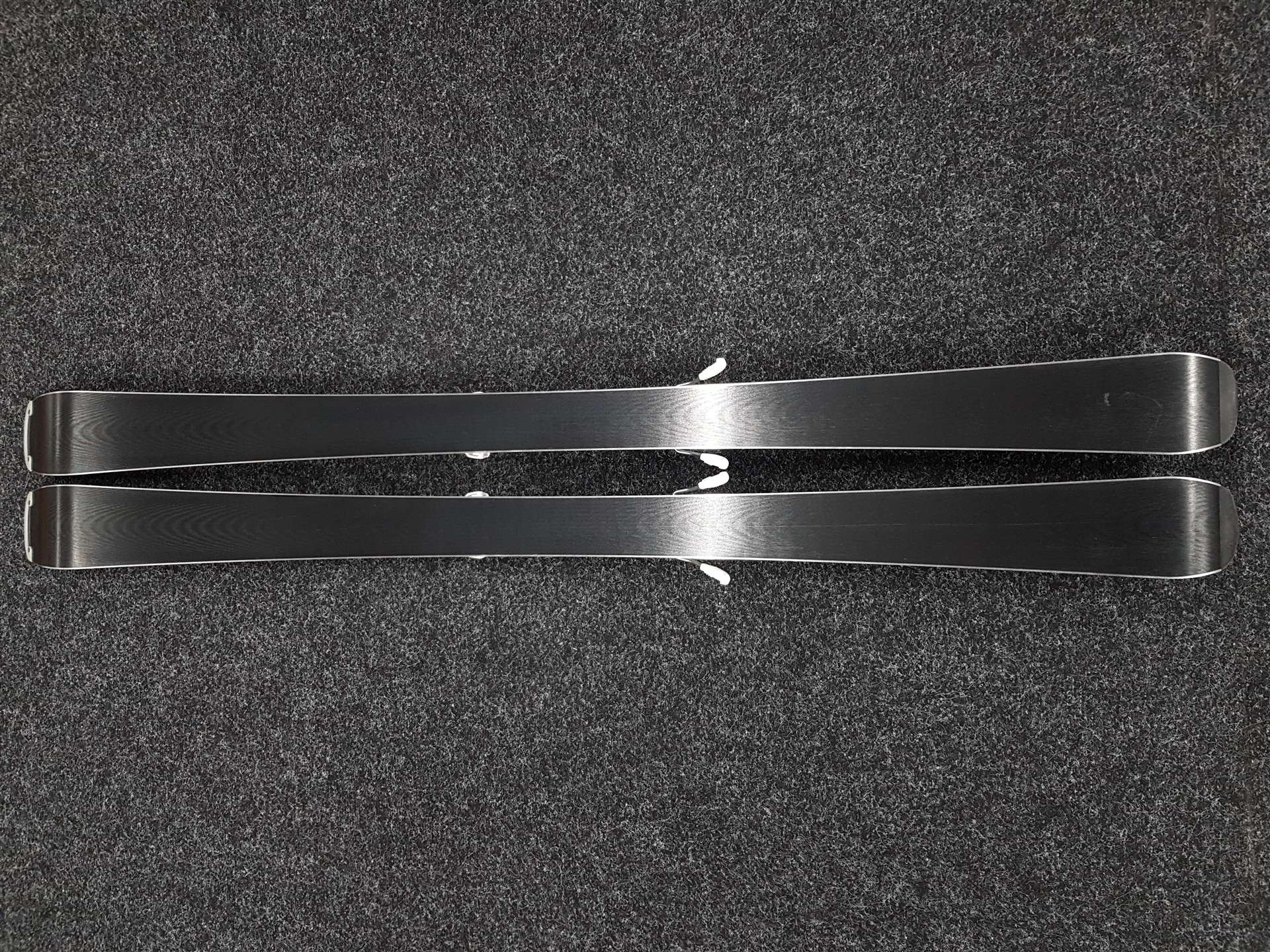 Použité lyže ELAN Crystal W studio + viazanie Elan ELW 9.0