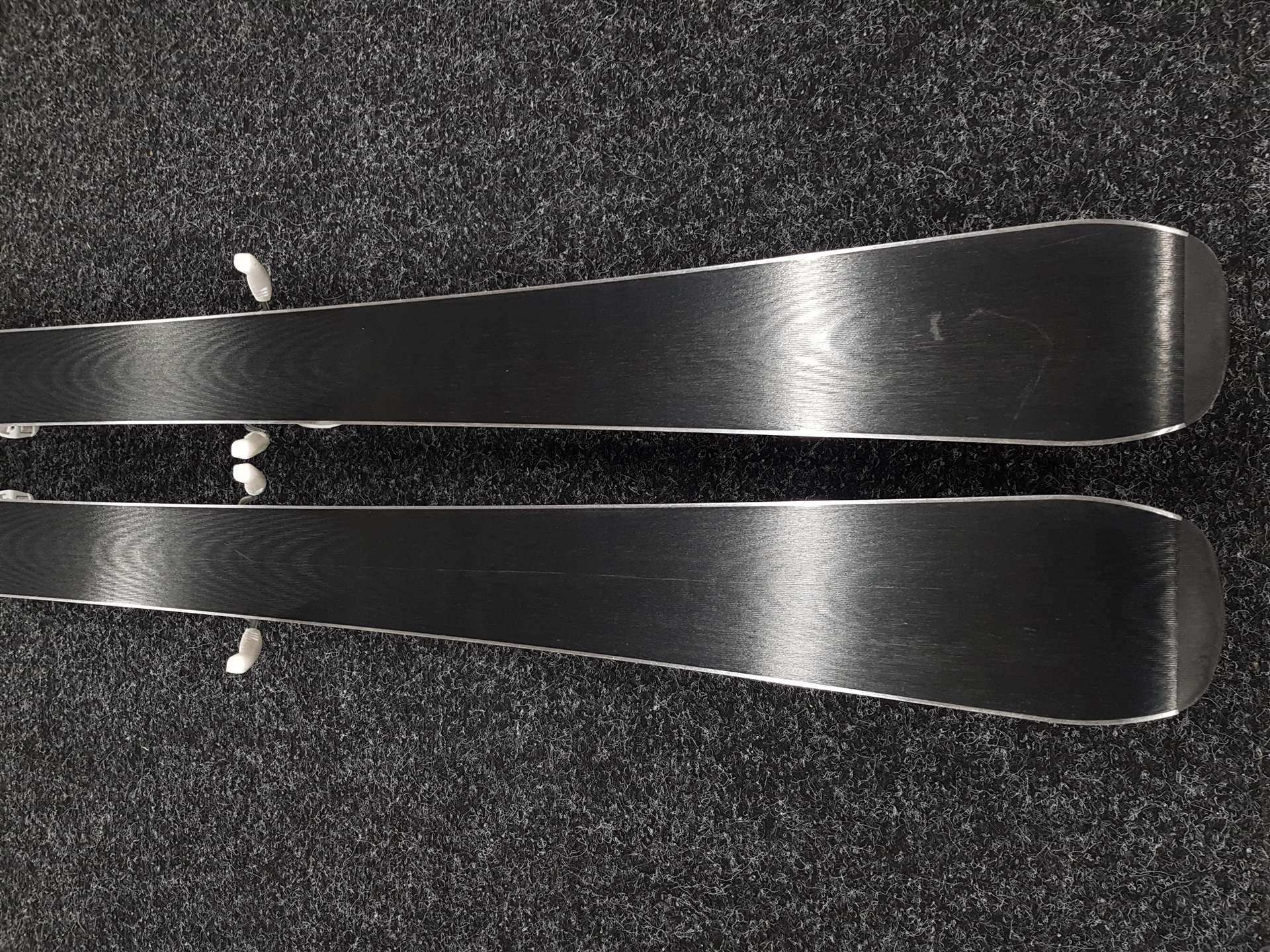 Použité lyže ELAN Crystal W studio + viazanie Elan ELW 9.0
