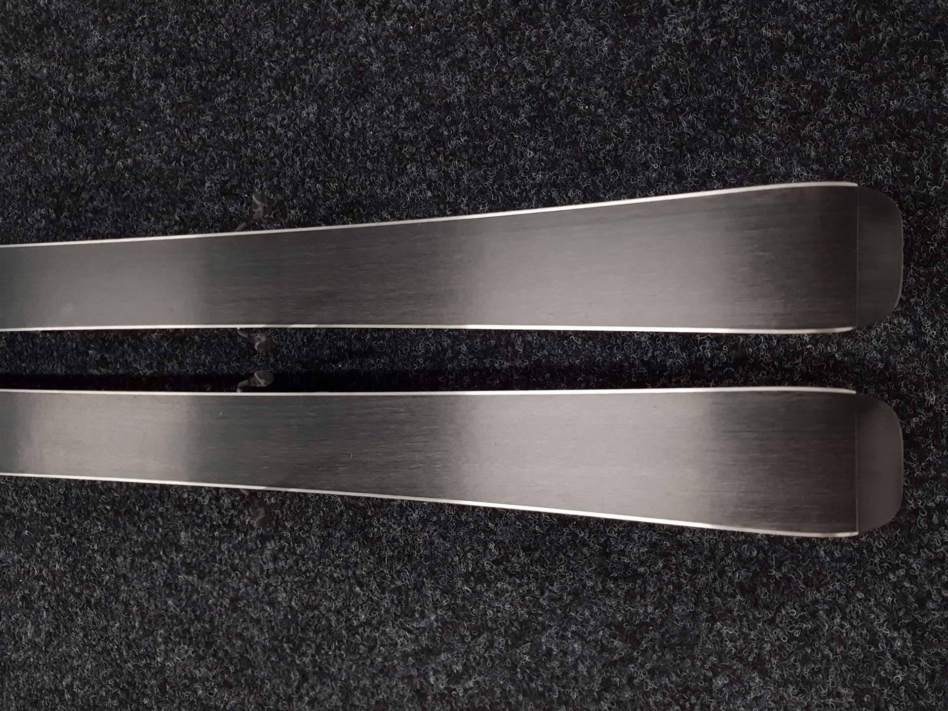 Schiuri VOLKL Racetiger GS folosite + legături Marker 4.5
