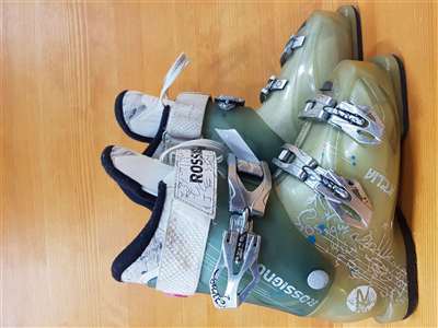 Gebruikte ROSSIGNOL Kelia skischoenen