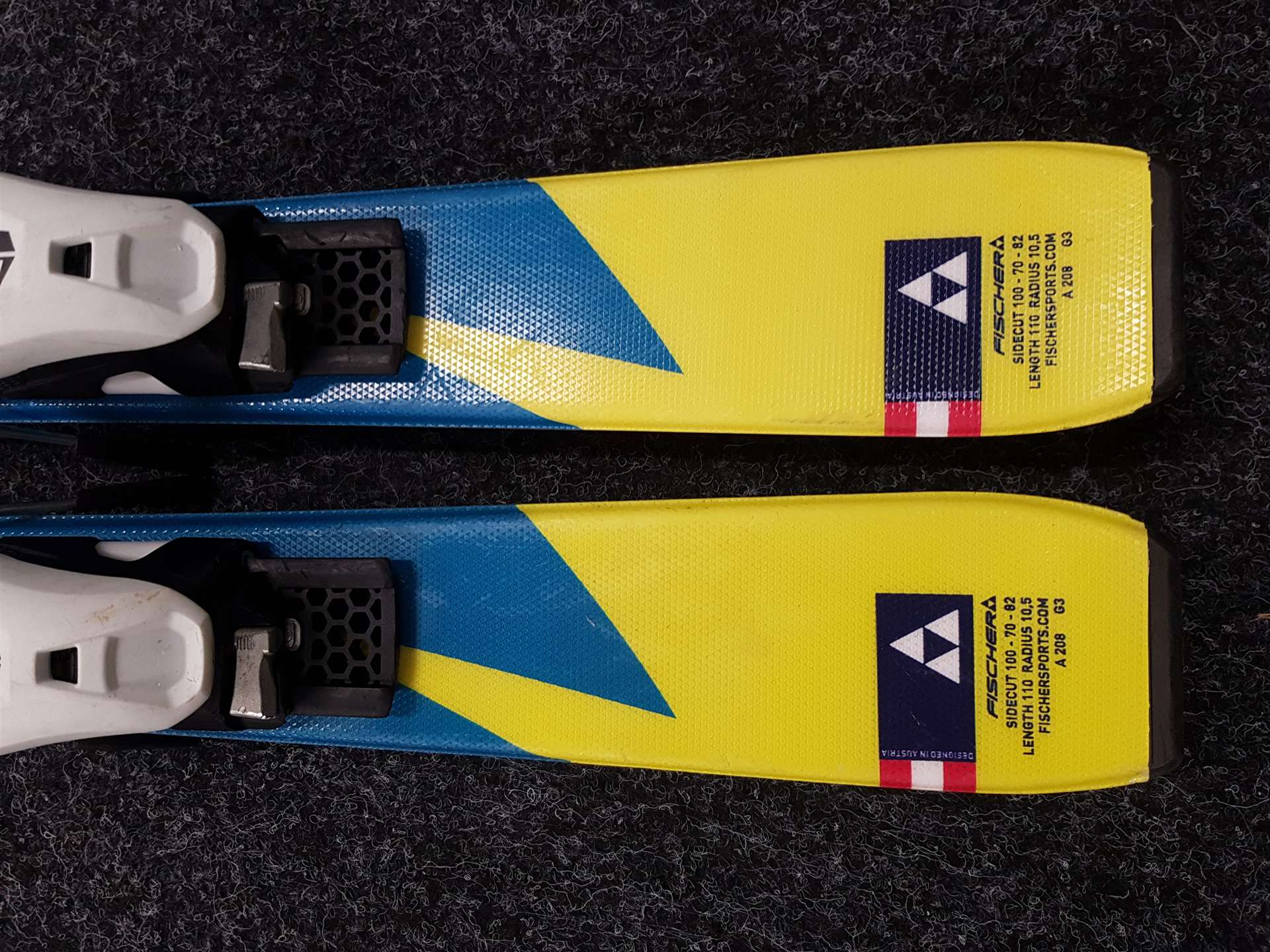 Esquís infantiles FISCHER Ranger usados + fijaciones Fischer FJ 4.5