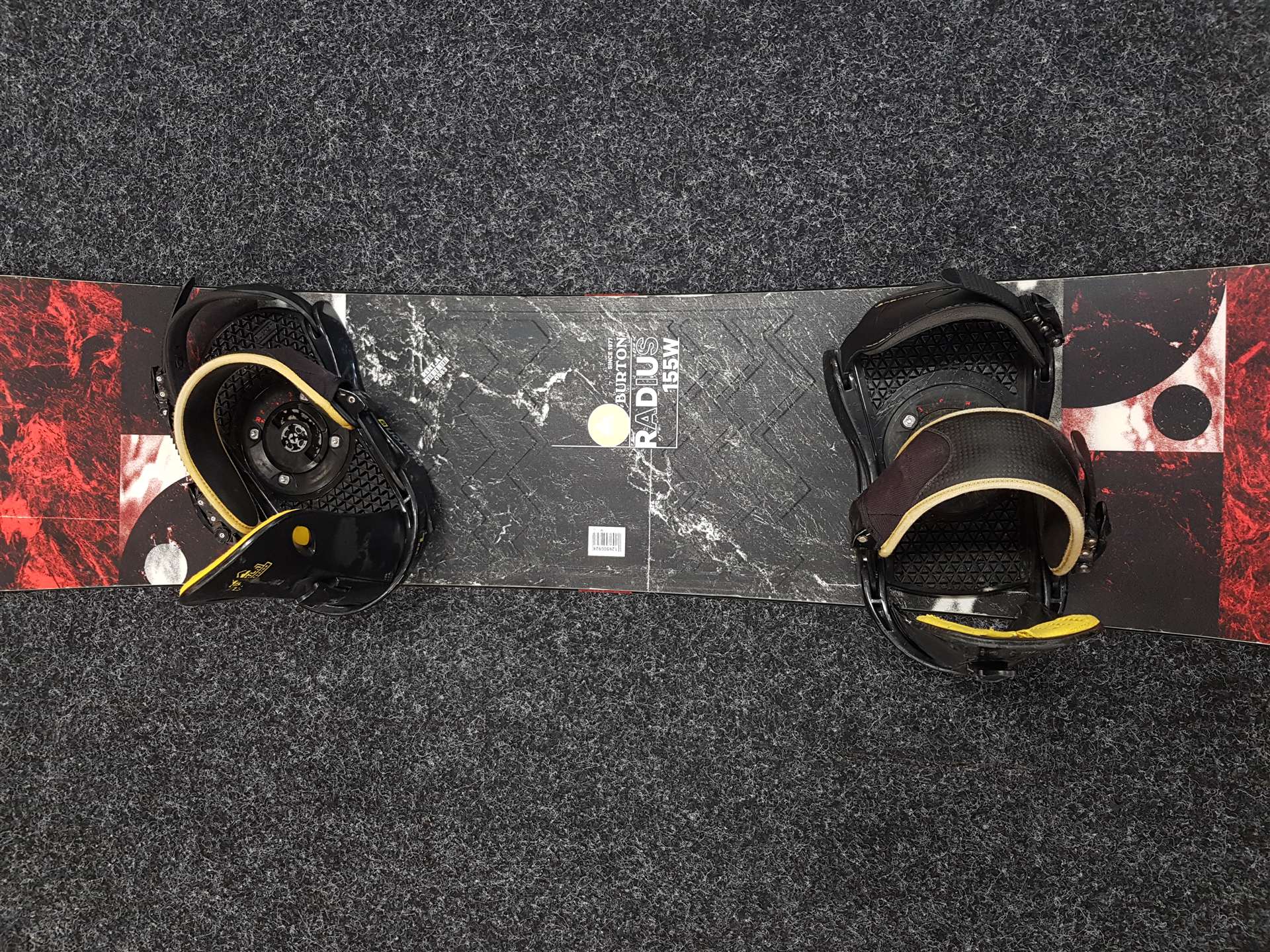 Použitý snowboard BURTON Radius 155W + viazanie Burton veľkosť M/L