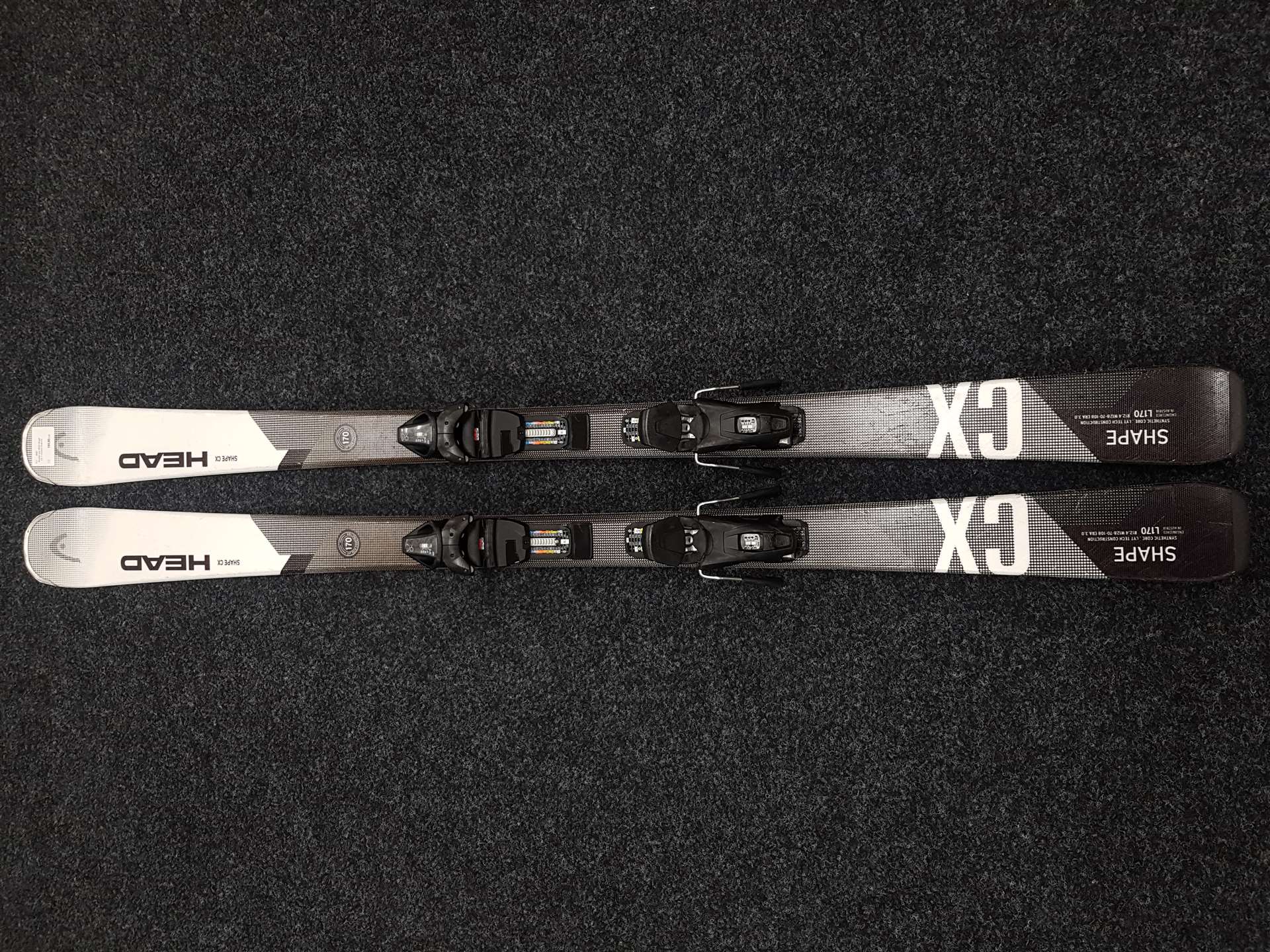 Použité lyže HEAD Shape CX + vázání Head 9.0