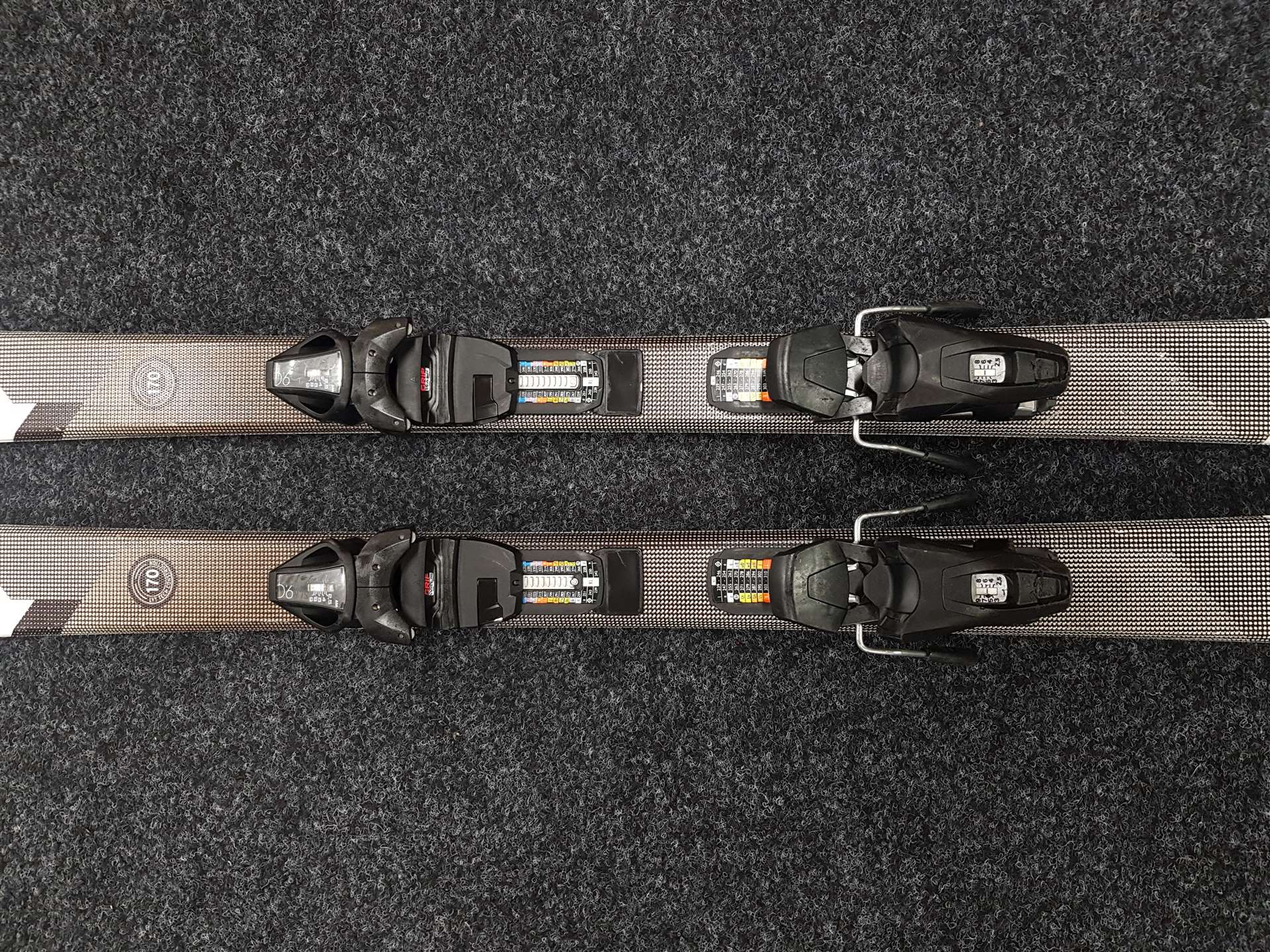 Použité lyže HEAD Shape CX + vázání Head 9.0