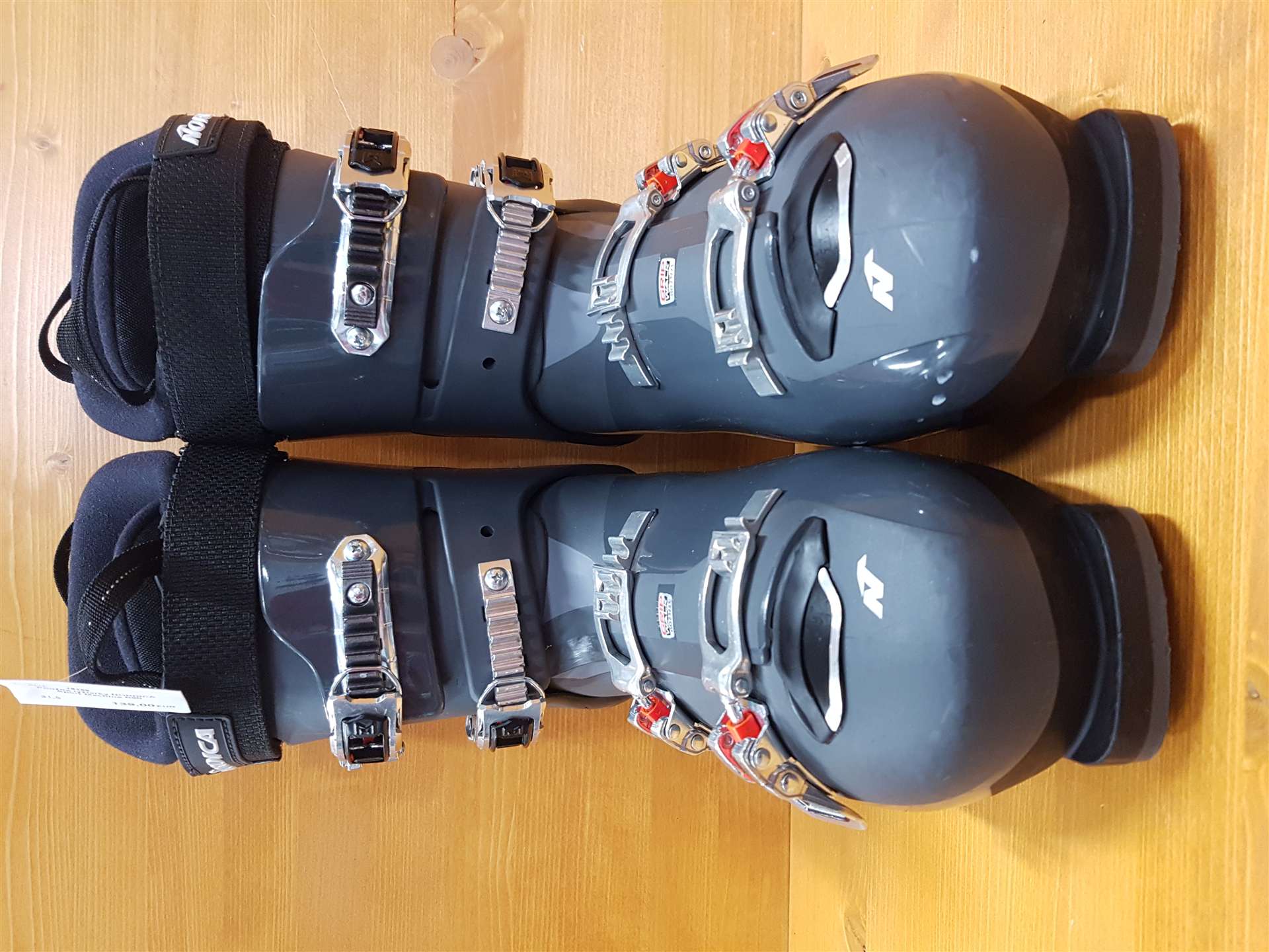 Použité lyžiarky NORDICA Sport Machine R90