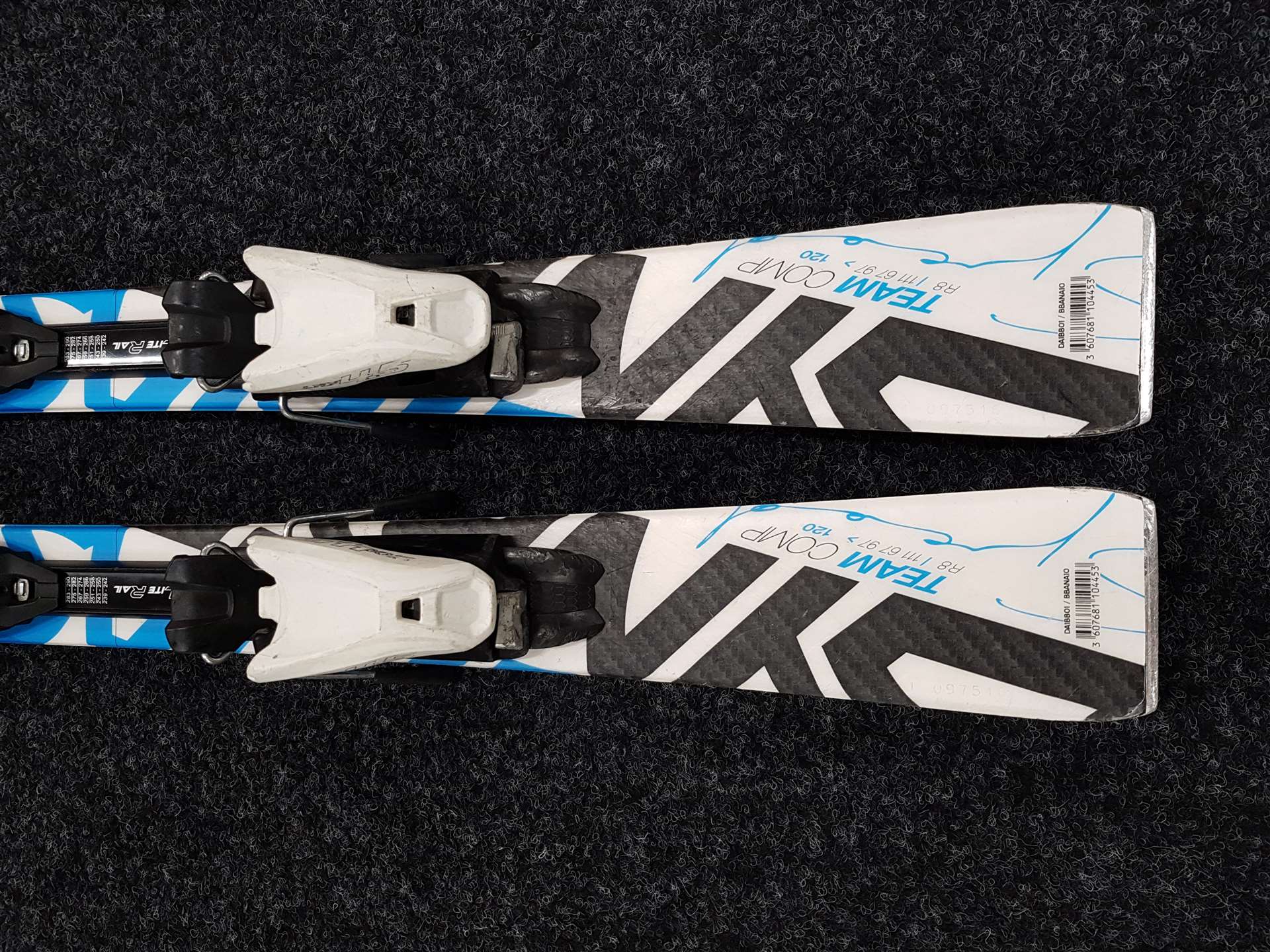 Gebrauchte DYNASTAR Team Comp Skier + Head LRX 4.5 Bindungen