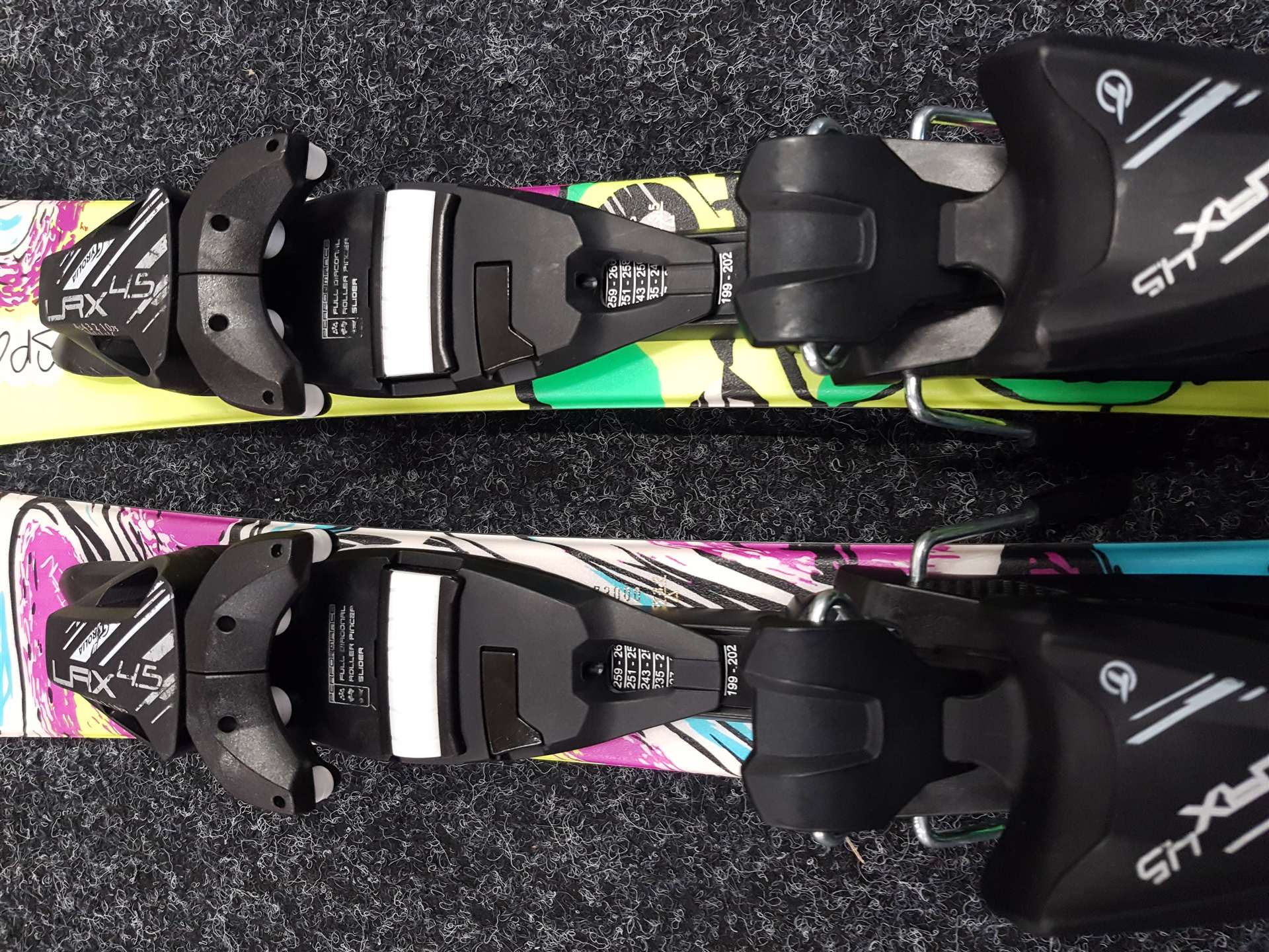 Gebrauchte SPORTEN Kinderski + Tyrolia LRX 4.5 Bindungen