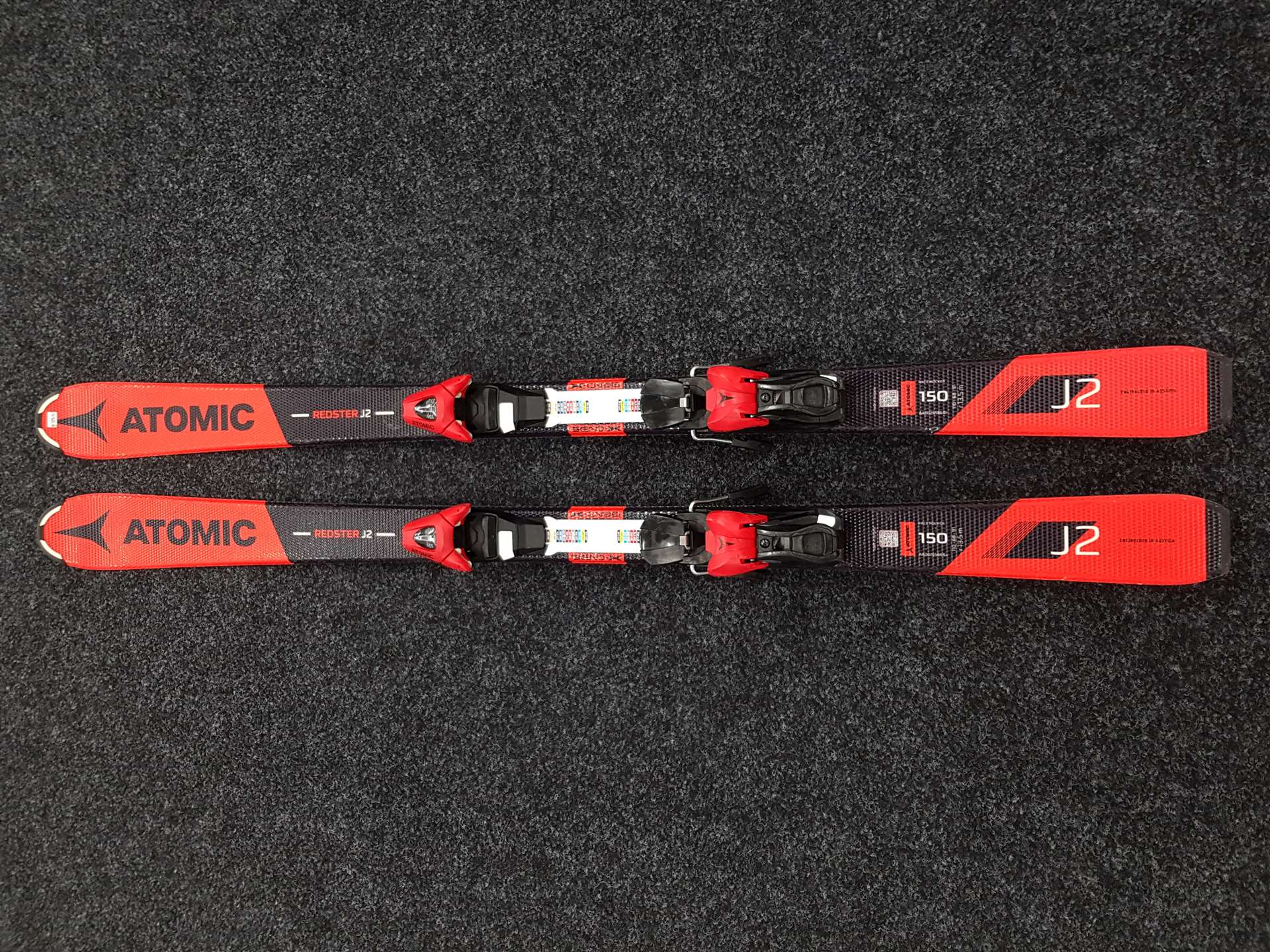 Použité lyže ATOMIC Redster J2 + vázání Atomic L7