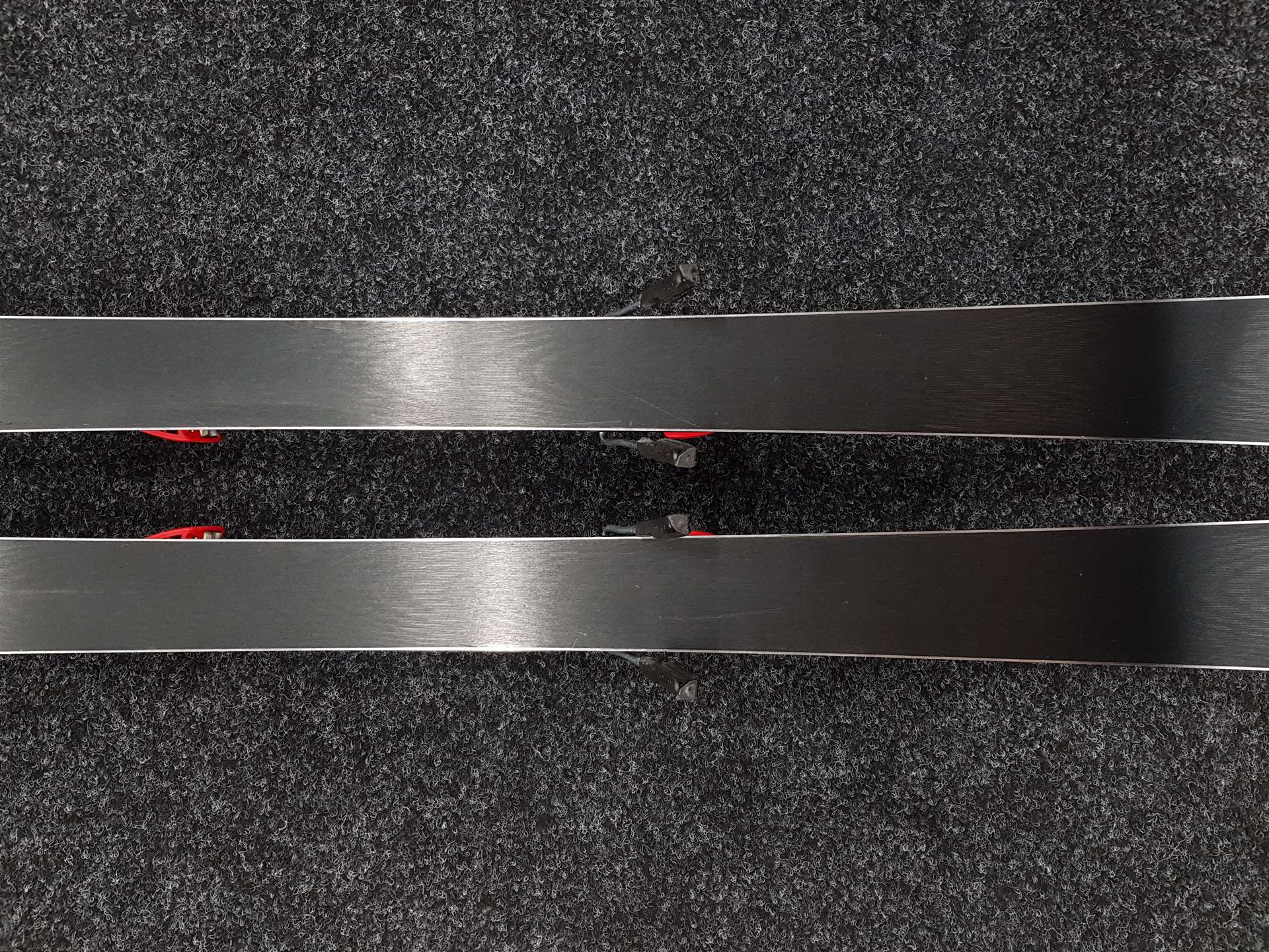 Použité lyže ATOMIC Redster J2 + vázání Atomic L7