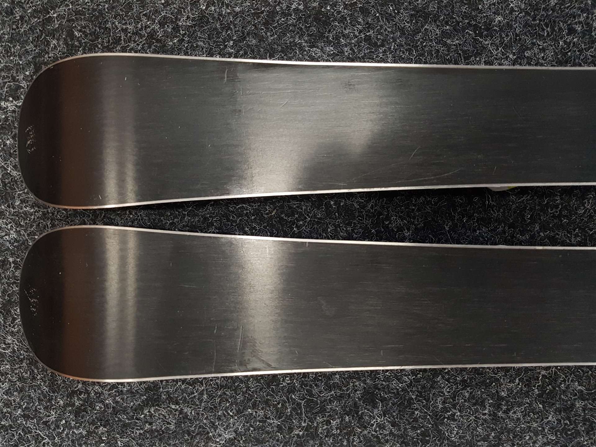 Gebrauchte ROSSIGNOL Terrain Kinderski + Look KidX 4.5 Bindungen