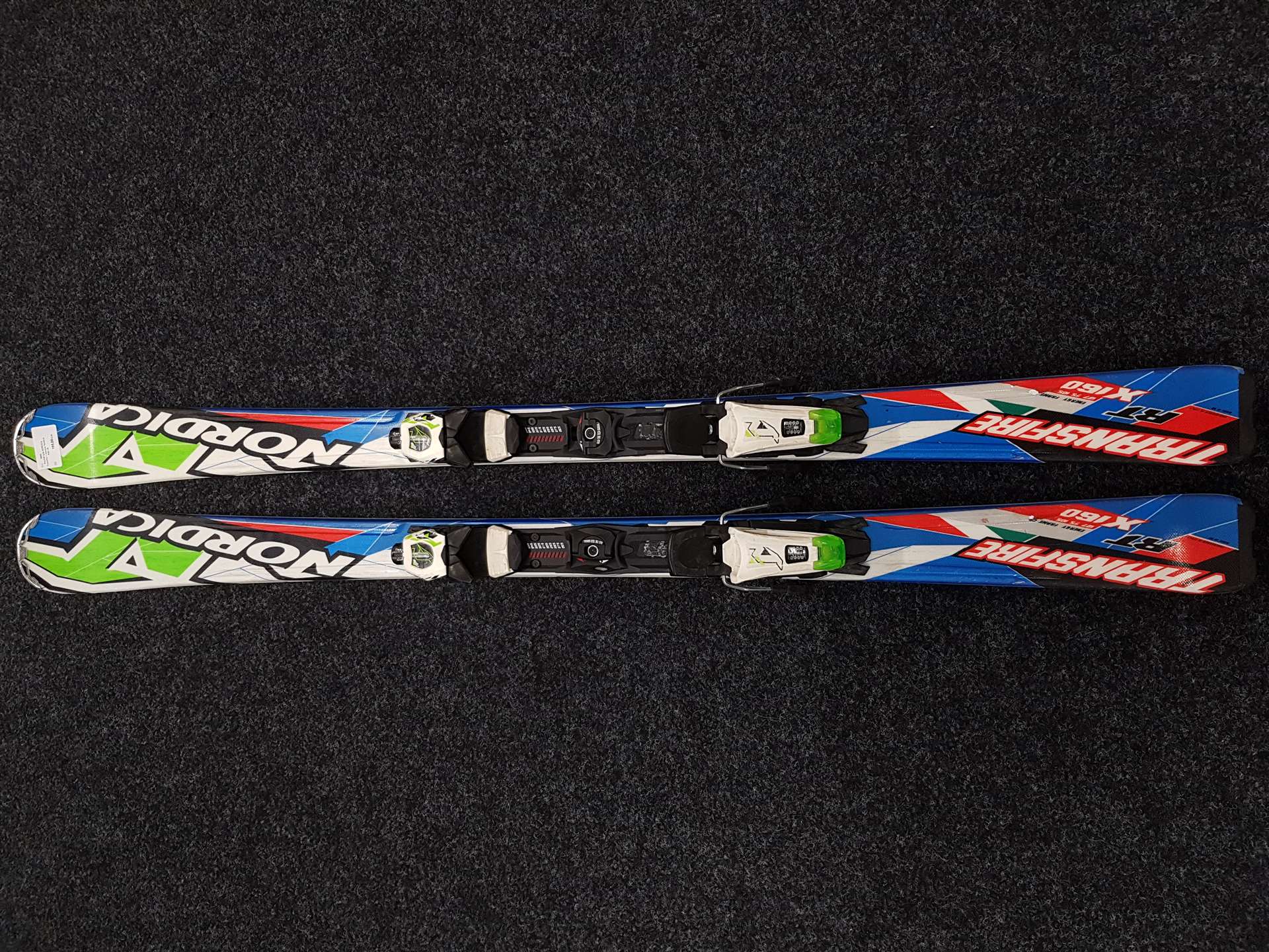 Schiuri NORDICA Transfire second hand + legături Nordica Adu 10