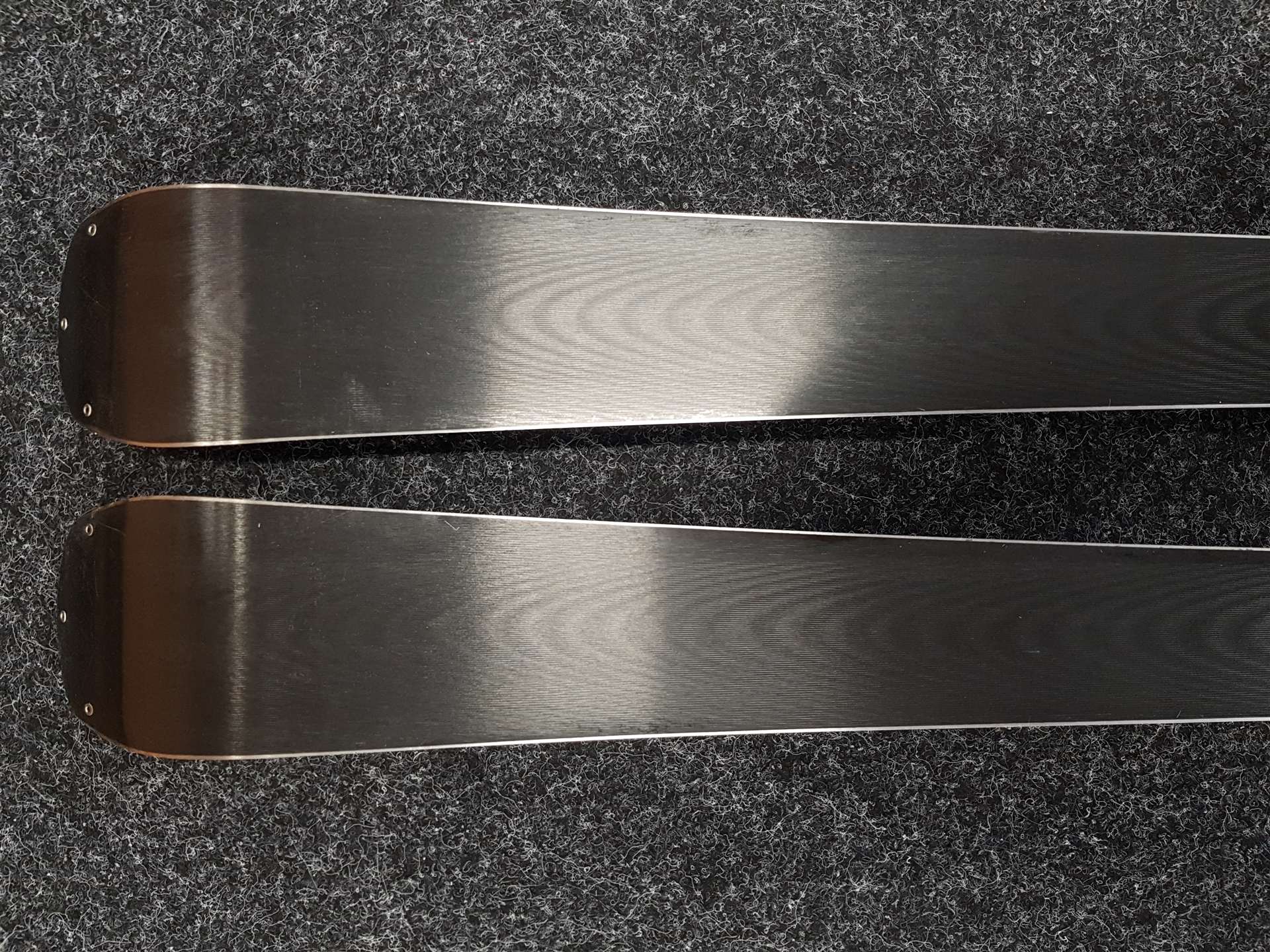 Skis ROSSIGNOL PURSUIT d'occasion + fixations Rossignol 110