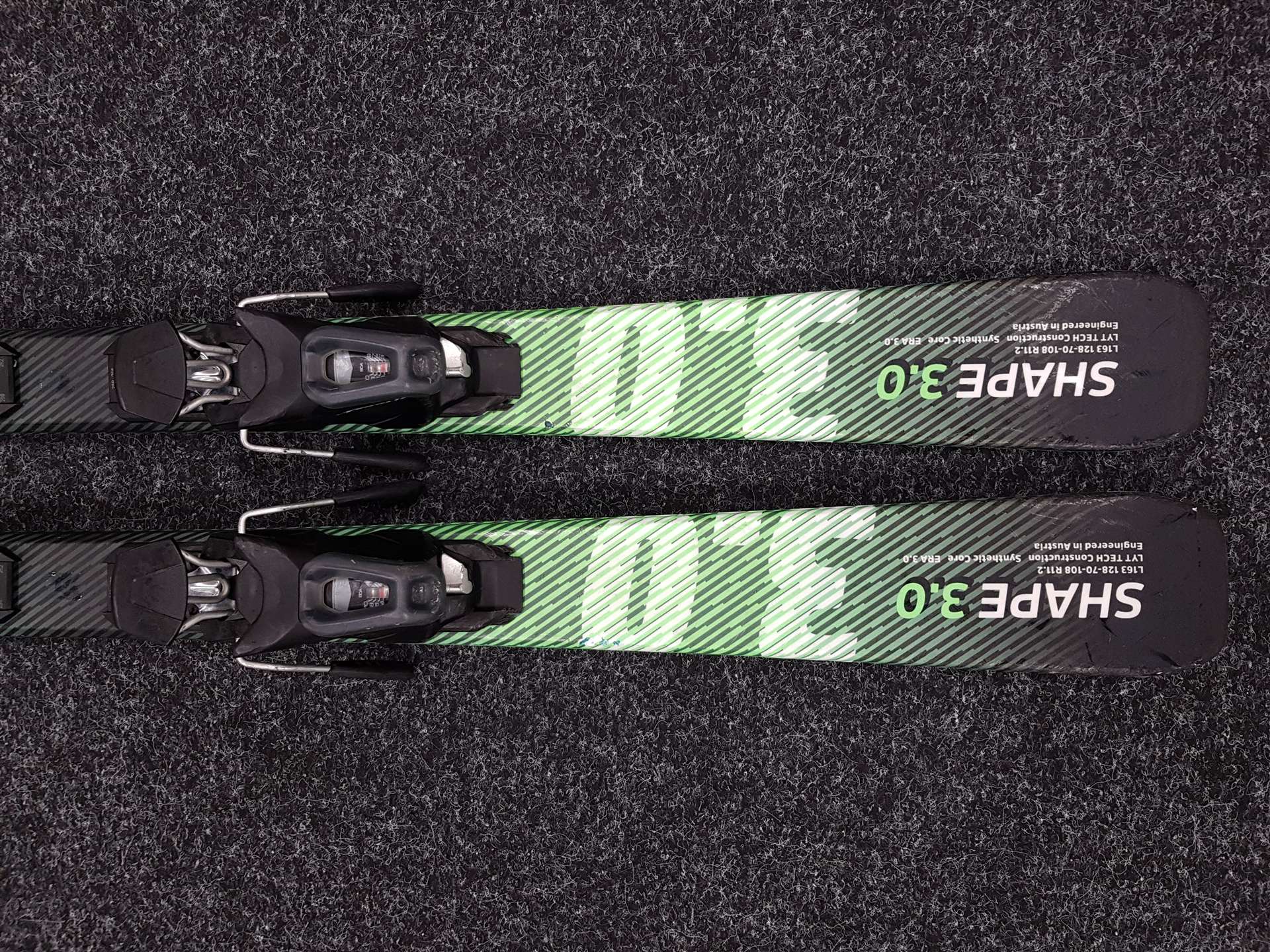 Použité lyže HEAD Shape 3.0 + viazanie Tyrolia 10