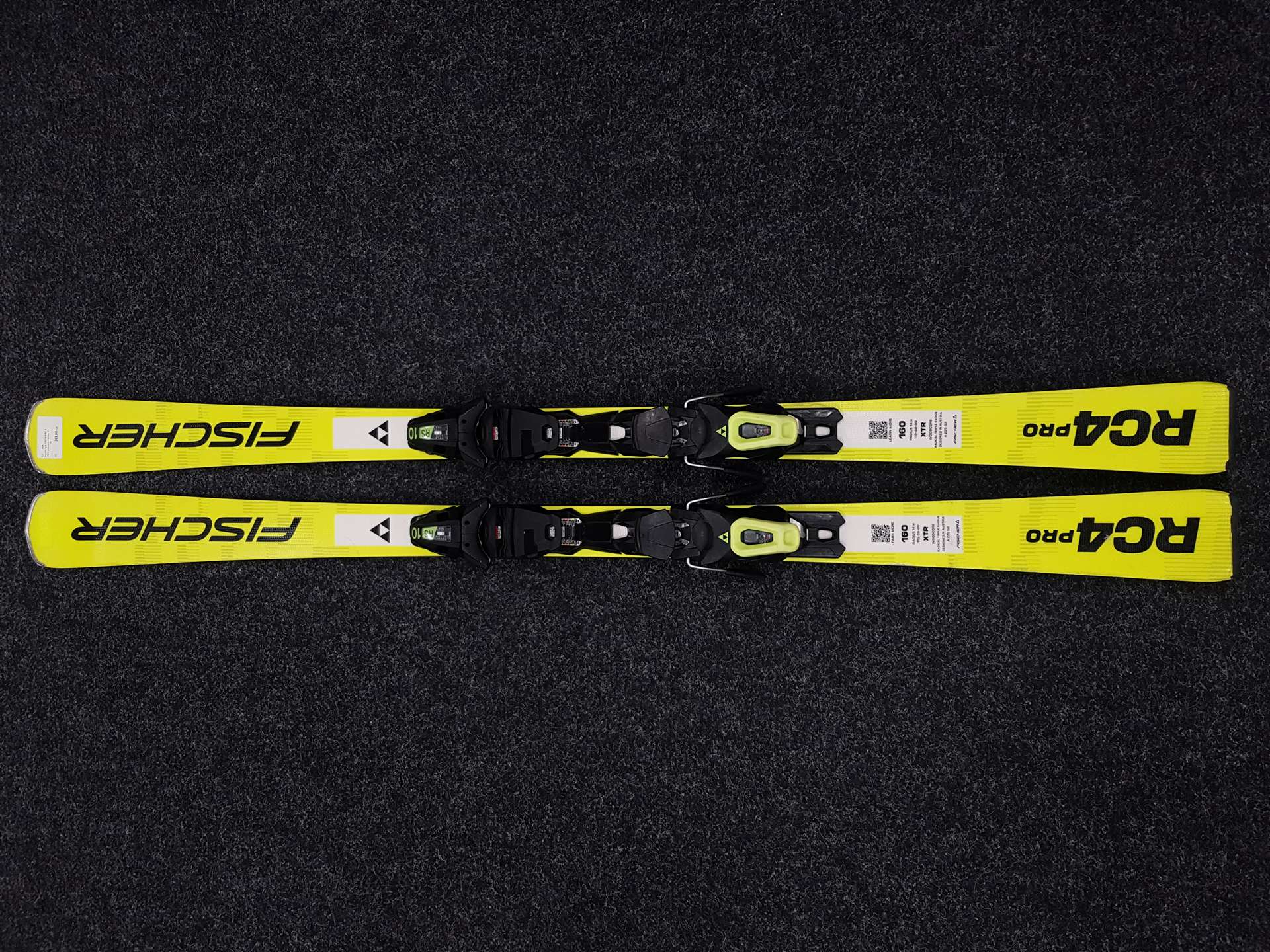 Gebrauchte FISCHER RC 4 PRO Ski + Fischer RS 10 Bindungen