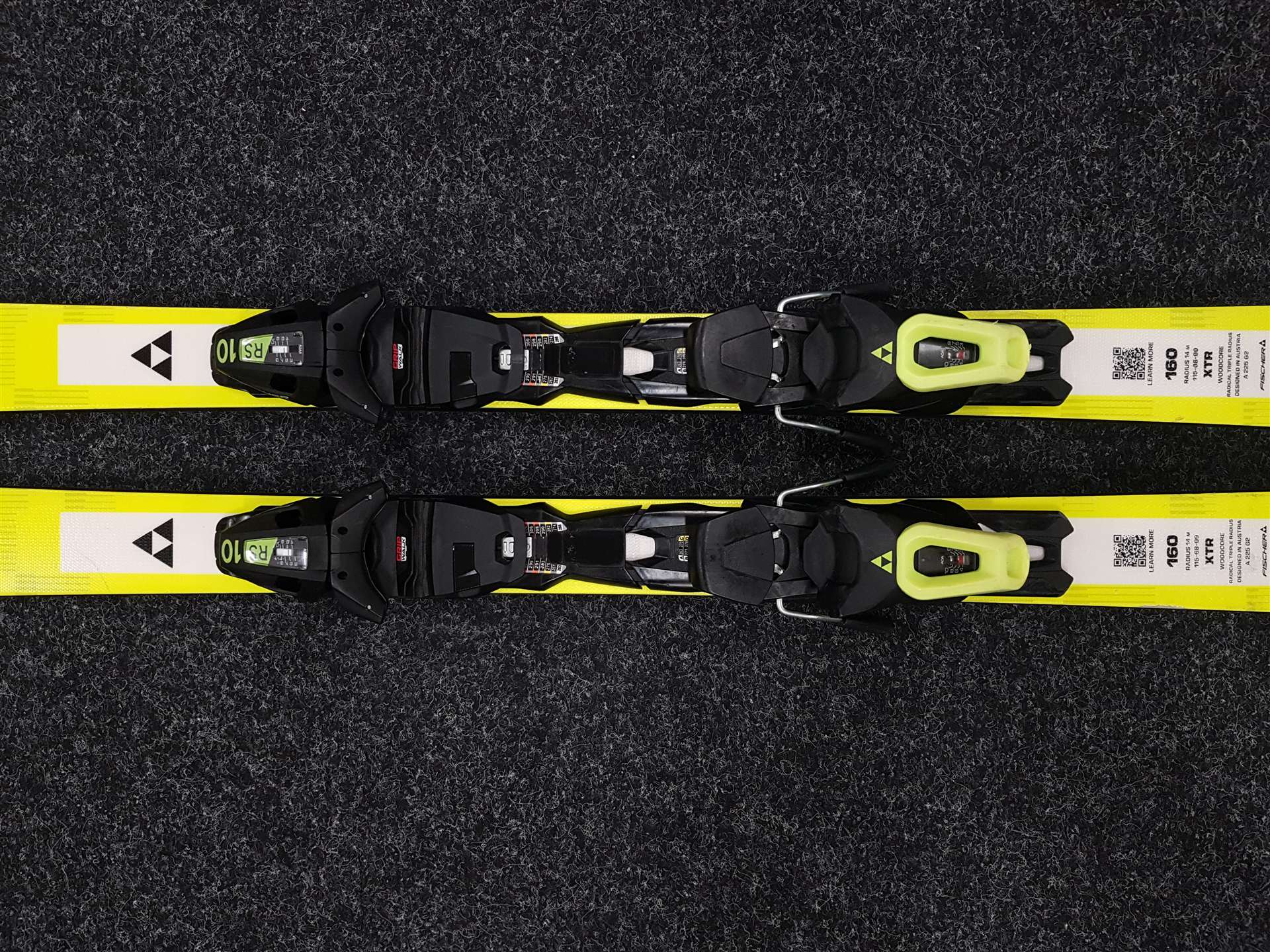 Gebrauchte FISCHER RC 4 PRO Ski + Fischer RS 10 Bindungen
