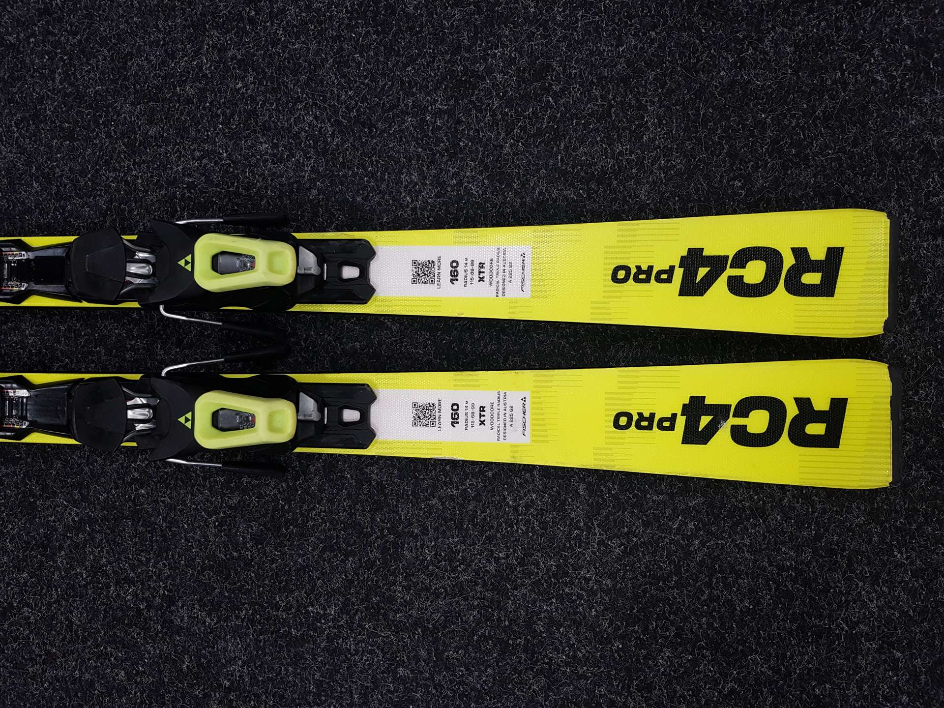 Gebrauchte FISCHER RC 4 PRO Ski + Fischer RS 10 Bindungen