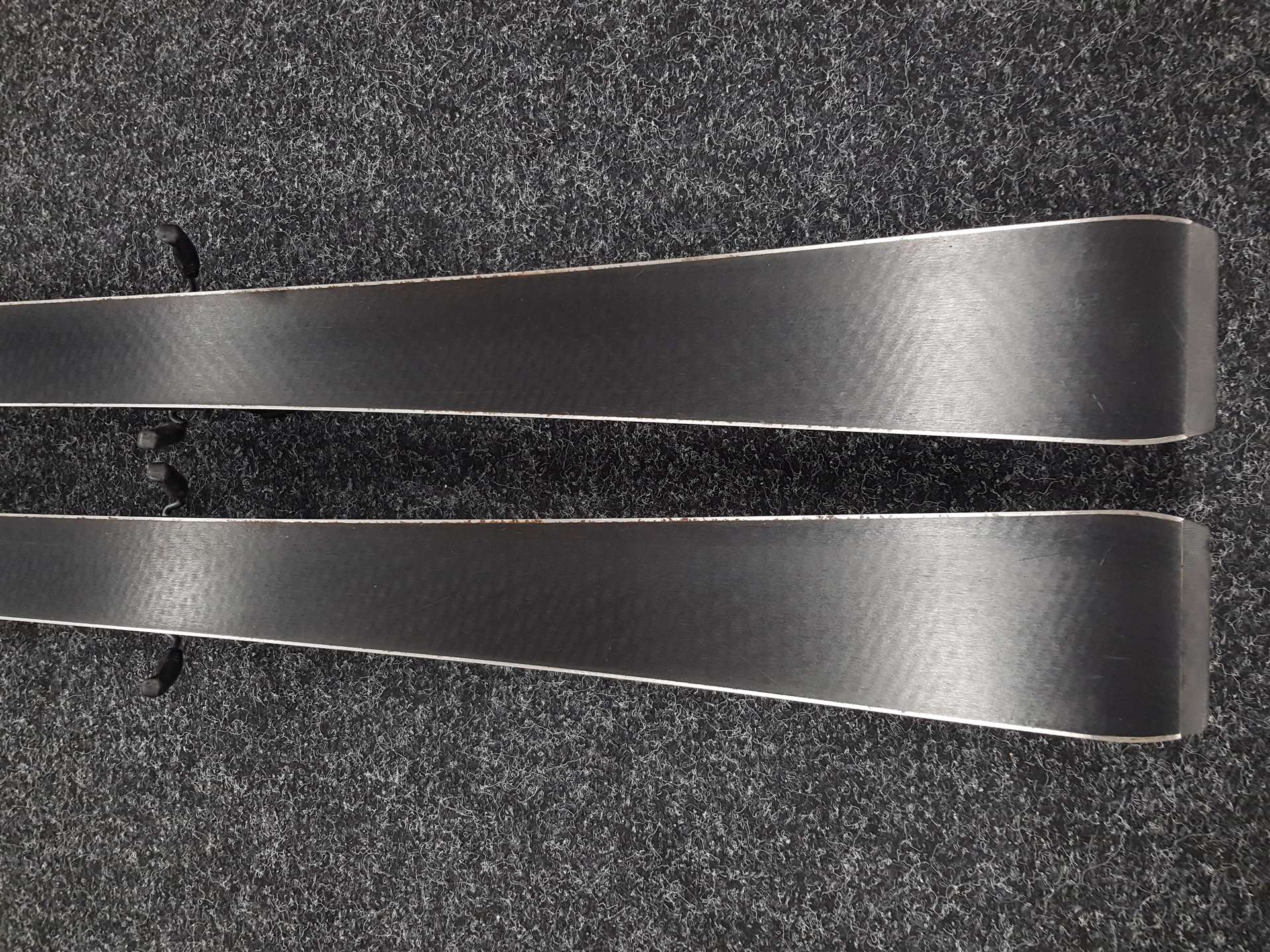 Gebrauchte FISCHER RC 4 PRO Ski + Fischer RS 10 Bindungen