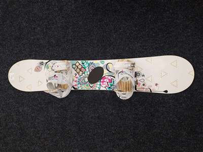 Použitý snowboard SALOMON + viazanie Atomic veľkosť M