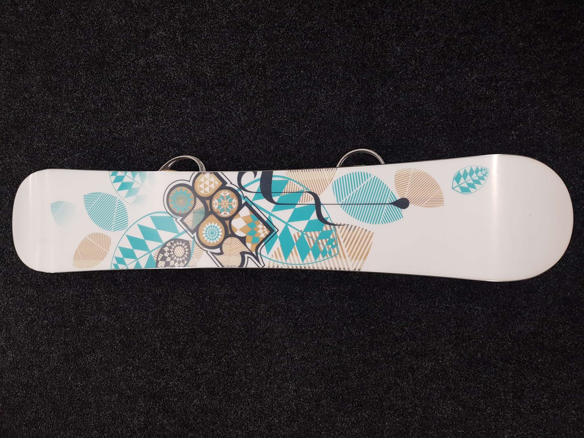 Použitý snowboard SALOMON + viazanie Atomic veľkosť M