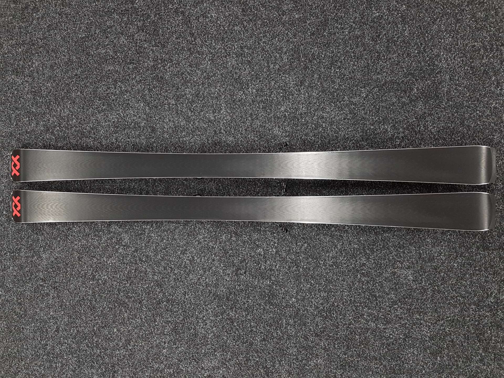 Schiuri VOLKL Deacon Lowride folosite + legături Marker Low Ride XL 13