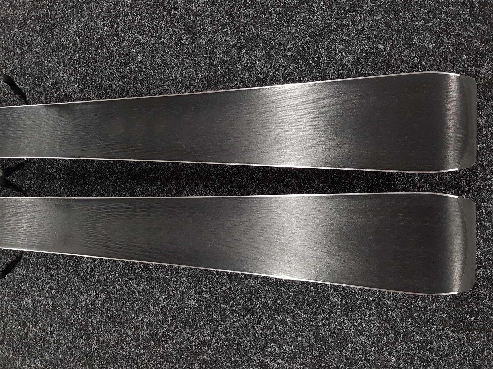 Schiuri VOLKL Deacon Lowride folosite + legături Marker Low Ride XL 13