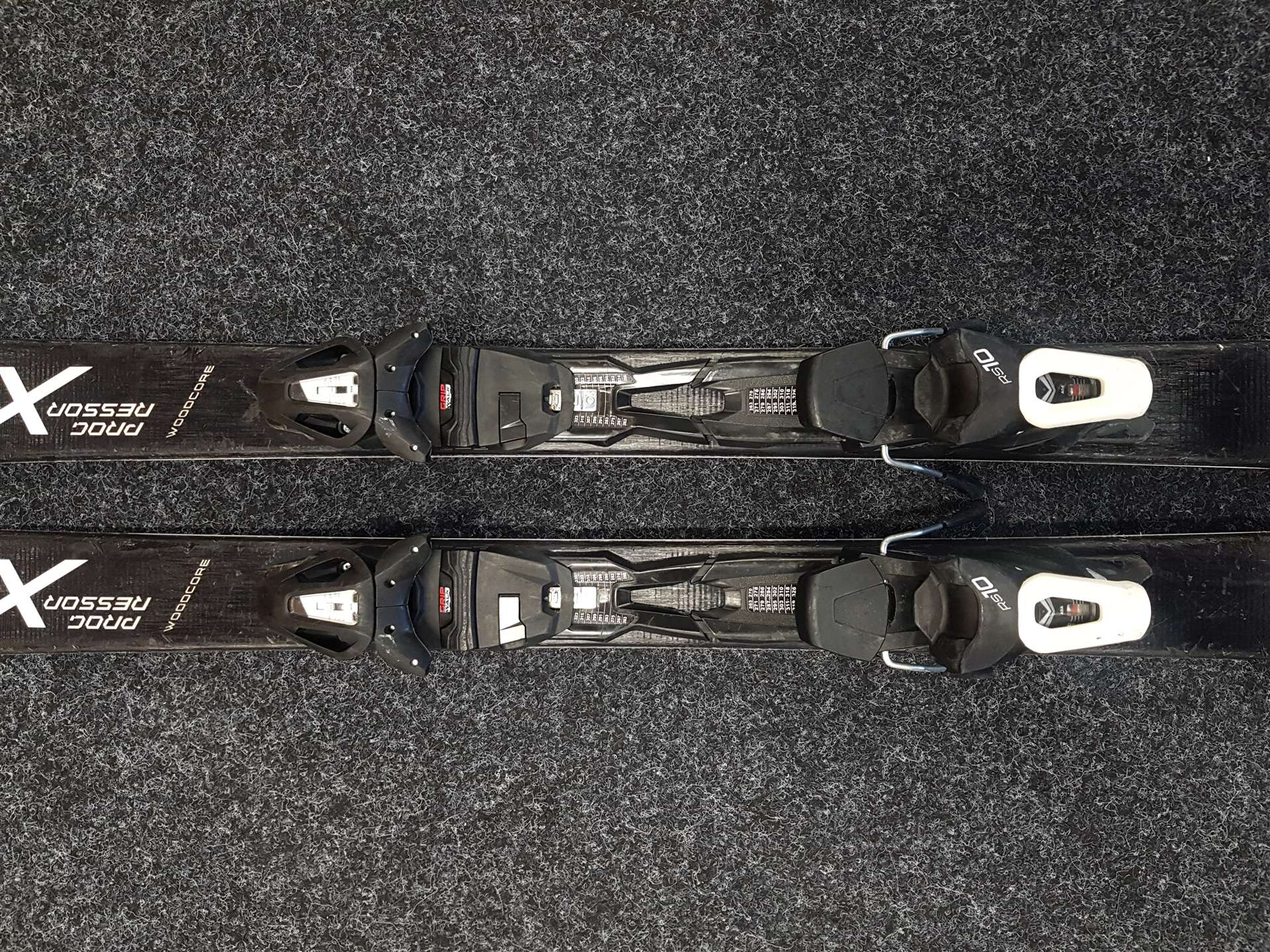 Použité lyže FISCHER Progressor X + viazanie Fischer RS 10