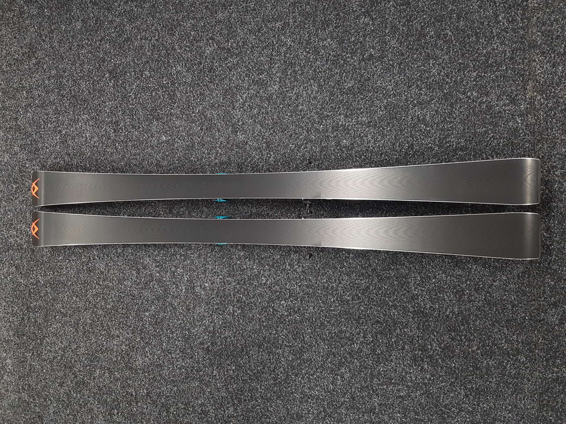 Schiuri VOLKL Racetiger SL folosite + legături Marker Motion 12