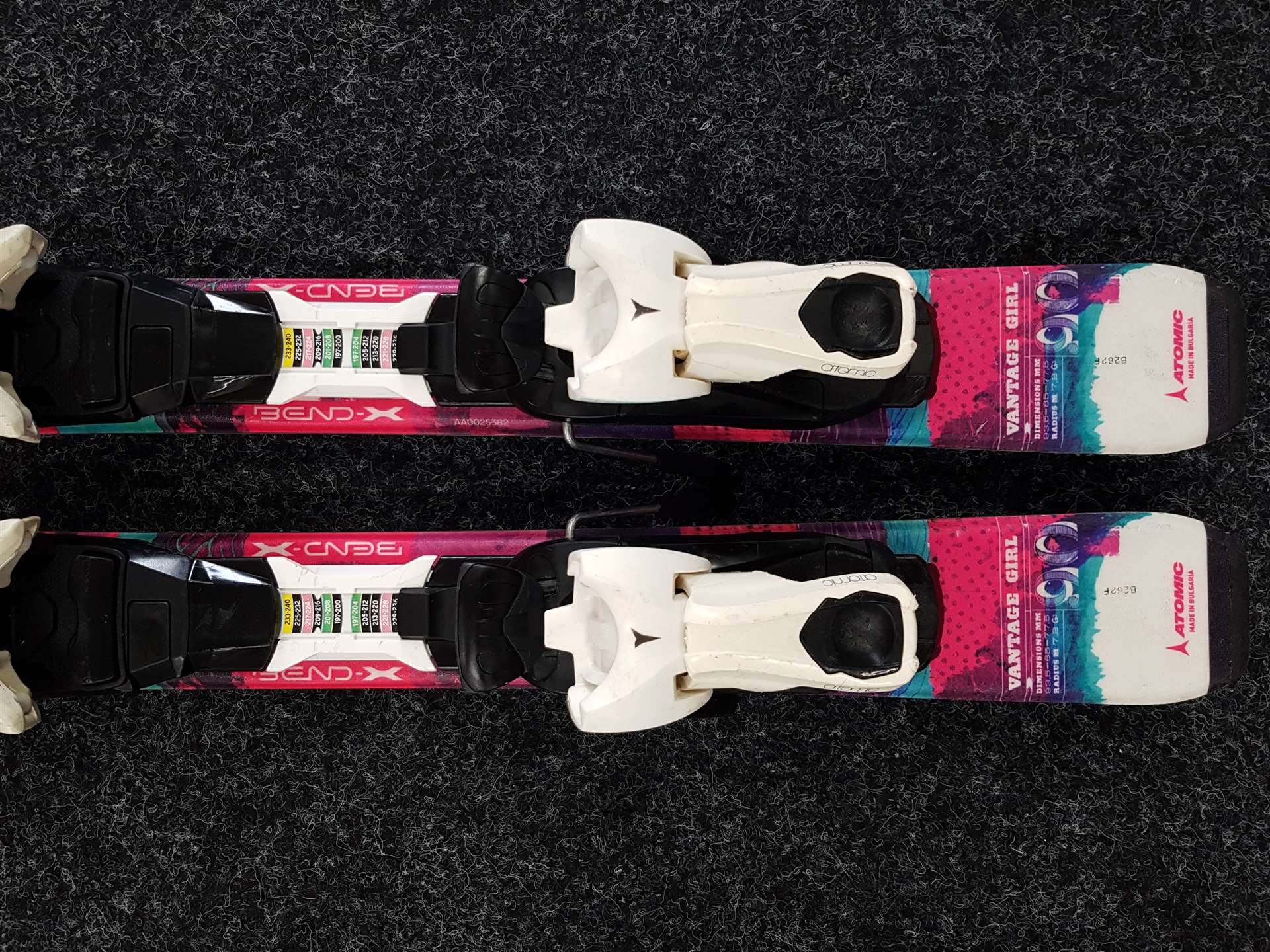 Skis enfant ATOMIC Vantage Girl d'occasion + fixations Atomic 4.5